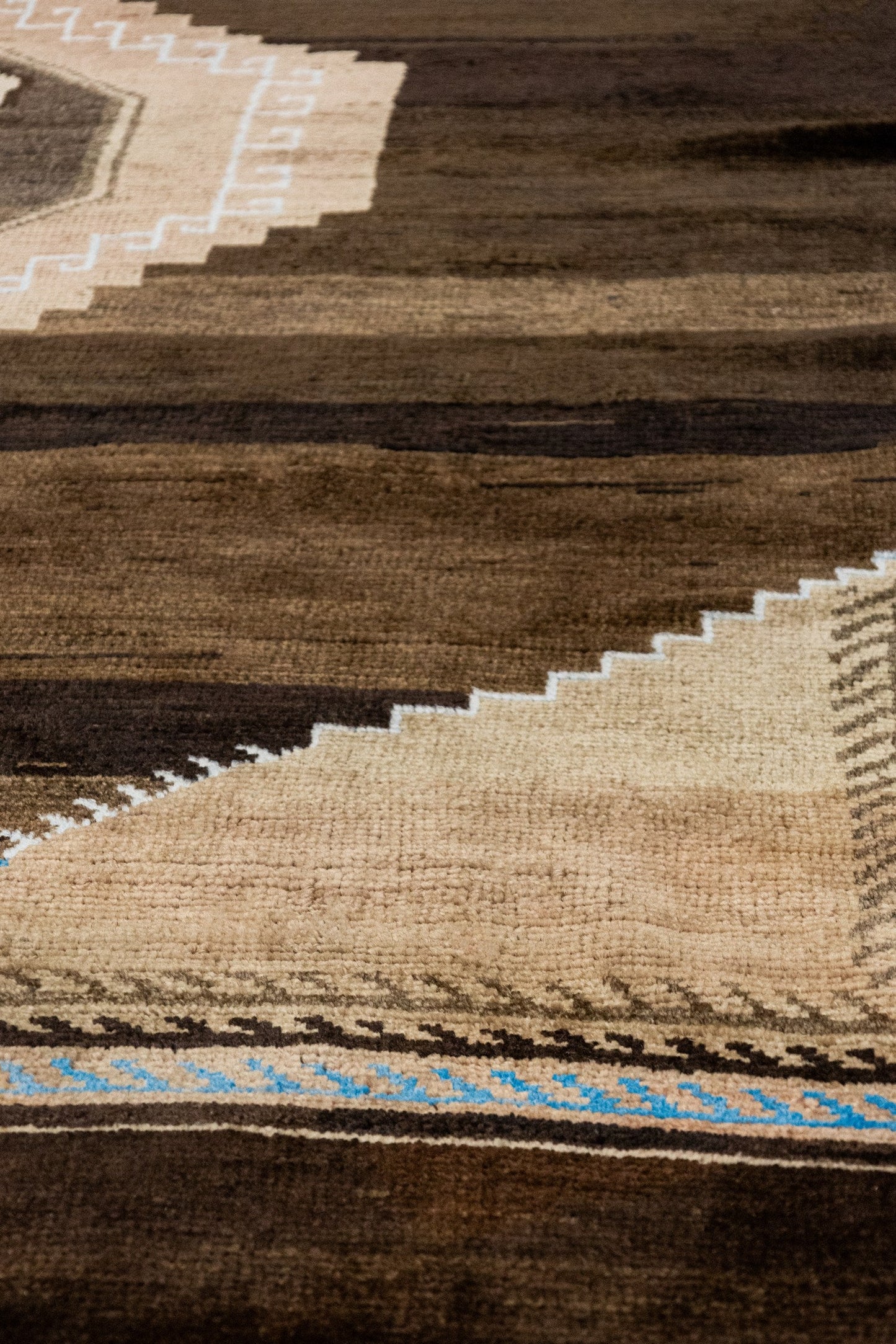 Vintage Kars Handwoven Tribal Rug, J89112