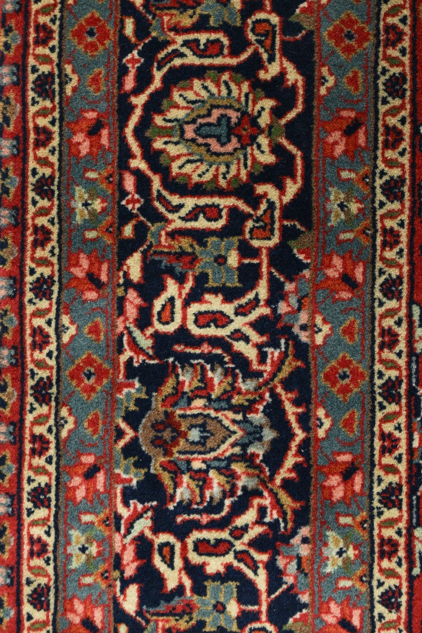 Kashan Handwoven Tribal Rug, 75307