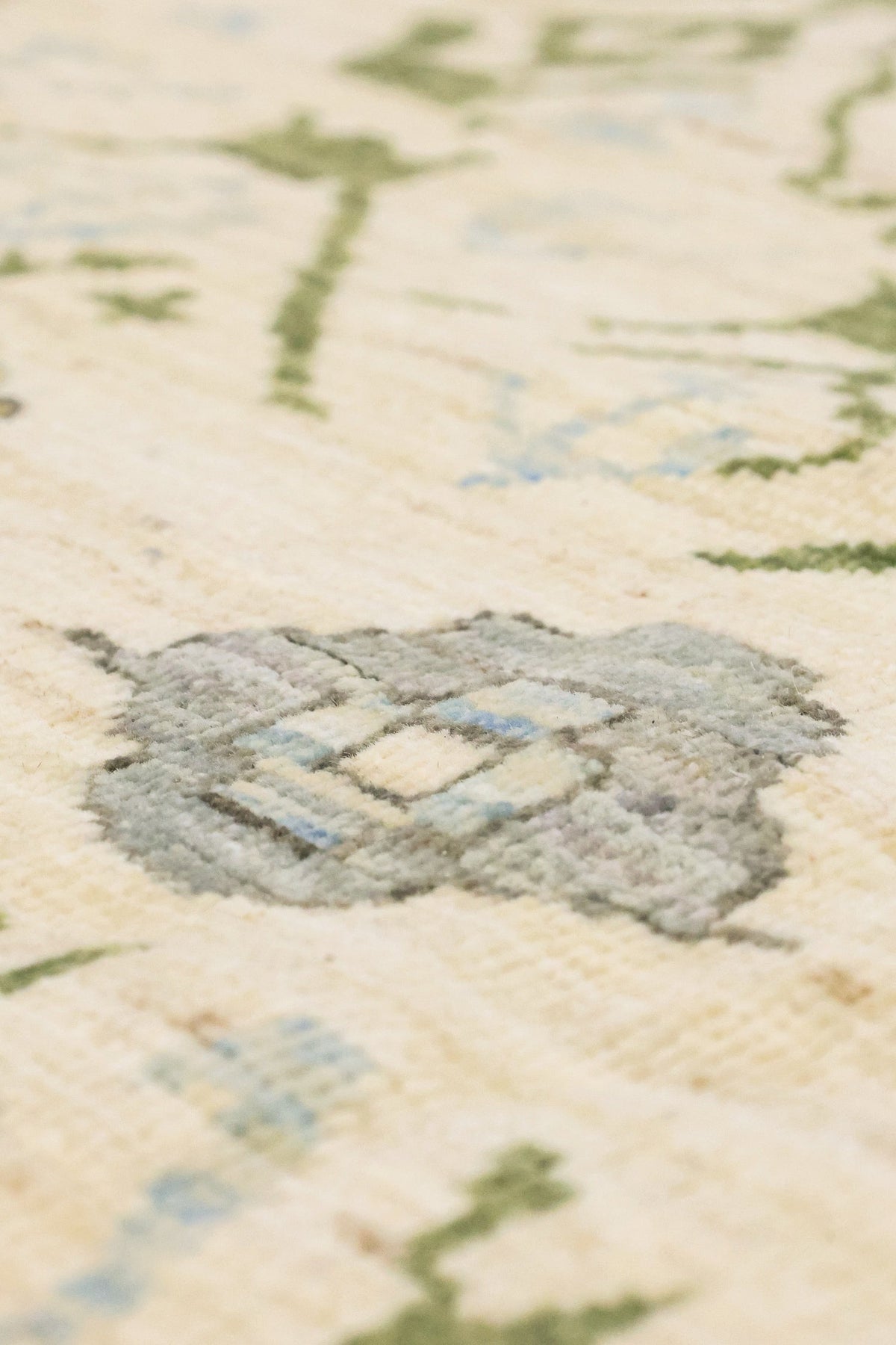 Kurd Medallion Handwoven Tribal Rug, J81347