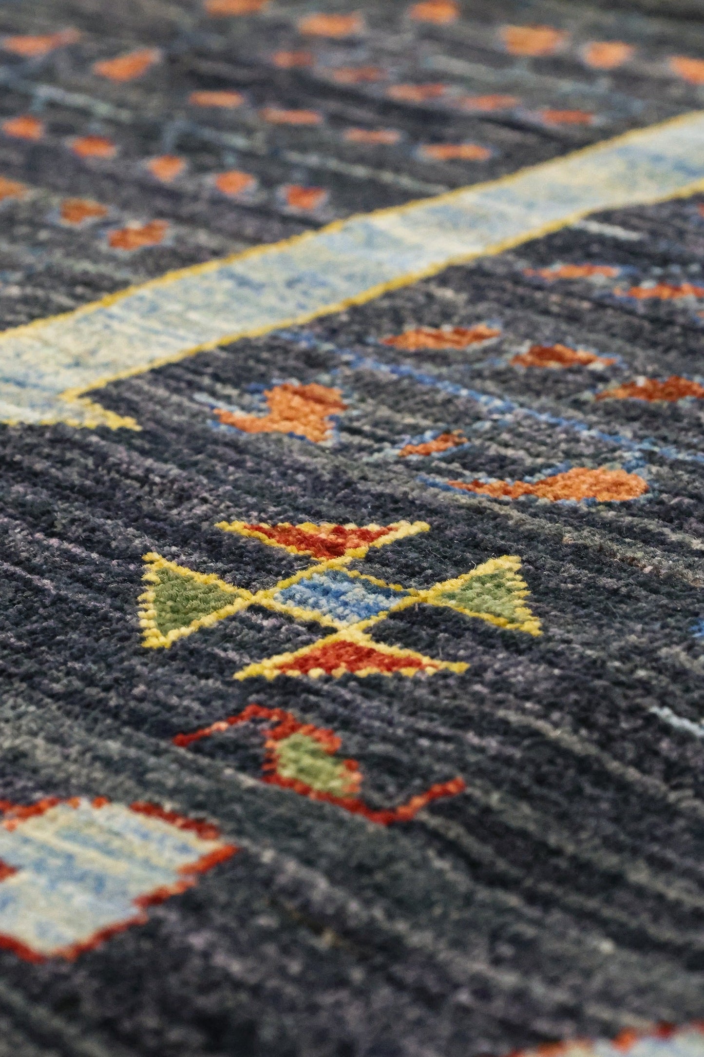 Lion Bakshaish Handwoven Tribal Rug, J81371