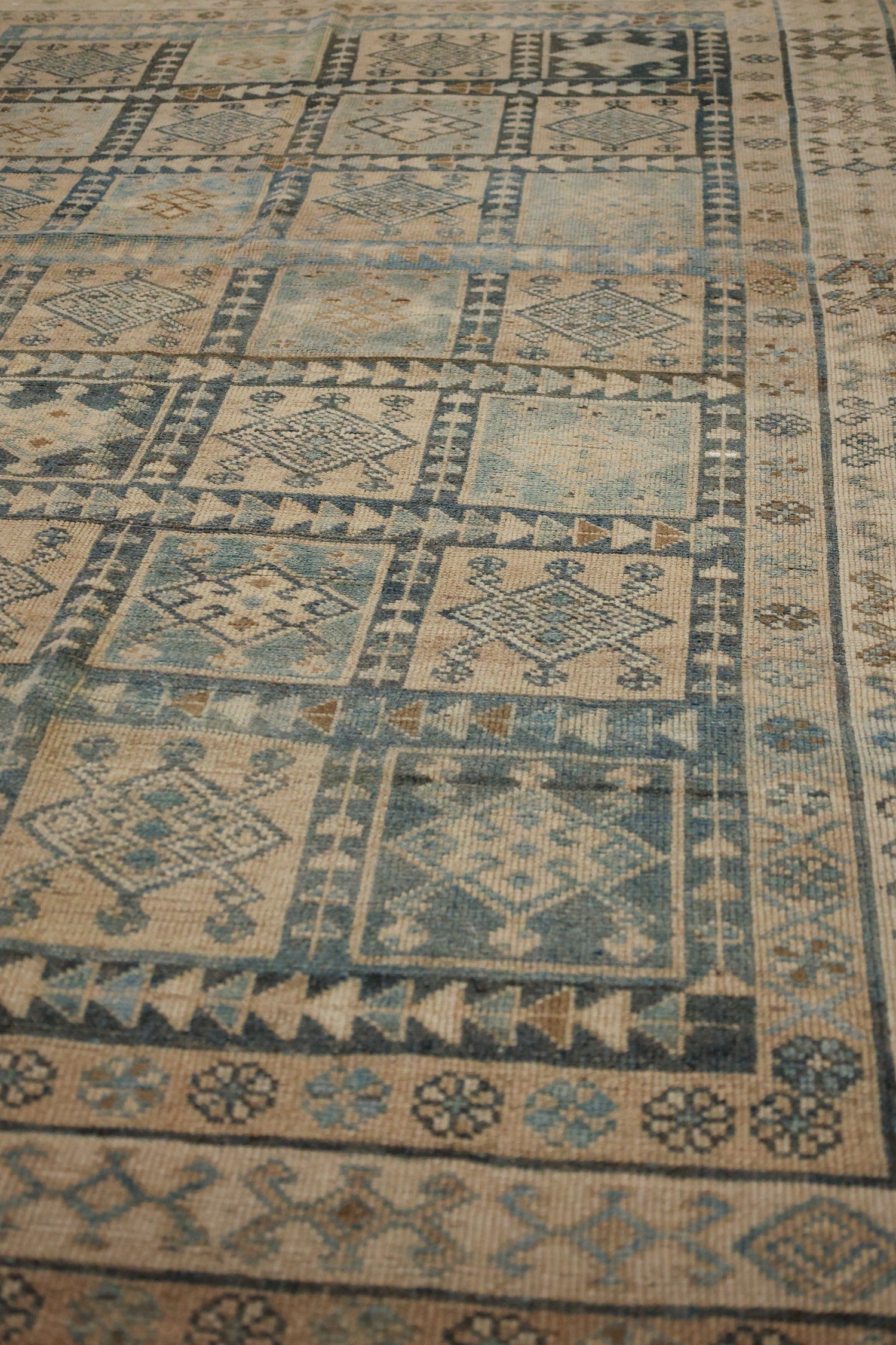Vintage Luri Handwoven Tribal Rug, J69188