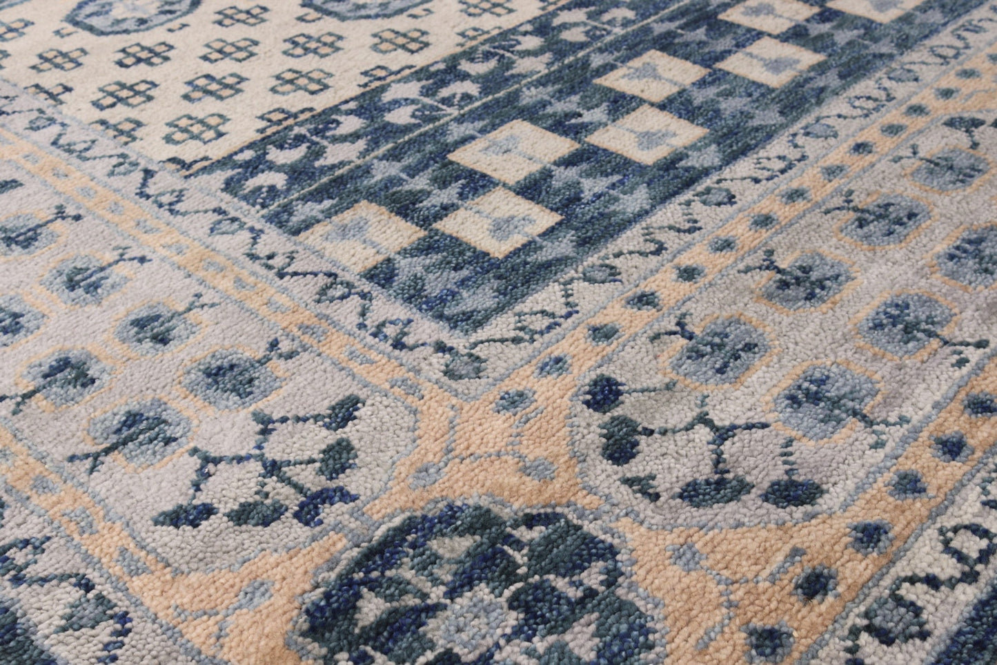 Mamluk 1 Handwoven Tribal Rug, J71547