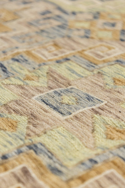 Memling Gul Handwoven Tribal Rug, J89078