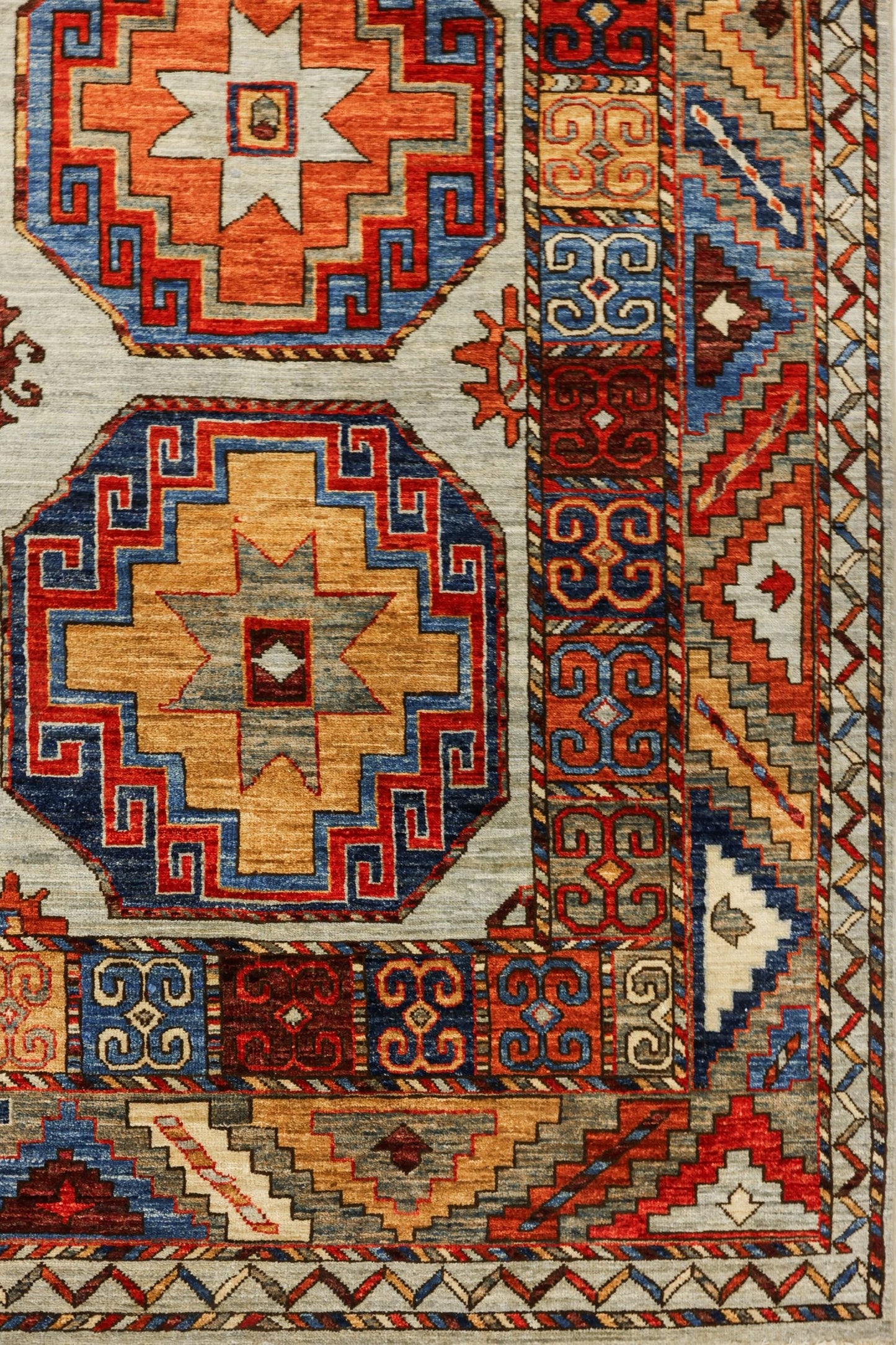 Memling Gul Handwoven Tribal Rug, J81039