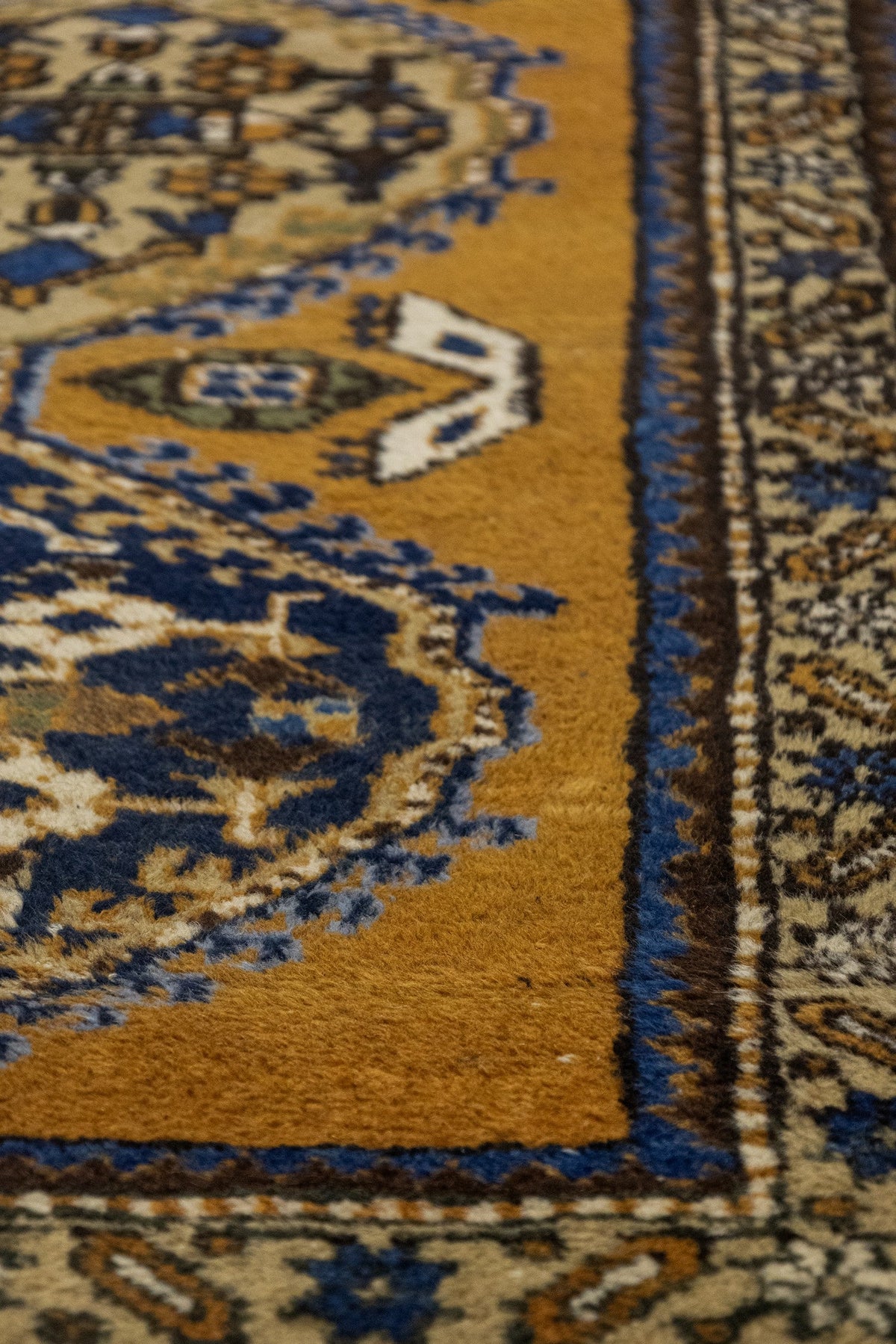 Antique Meshkin Handwoven Tribal Rug, J89496
