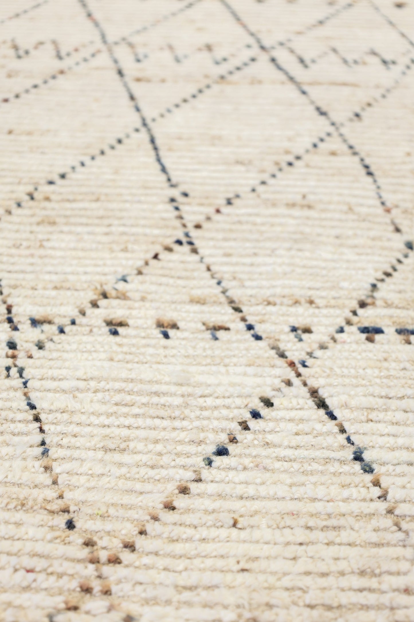 Moroccan Handwoven Tribal Rug, J80324