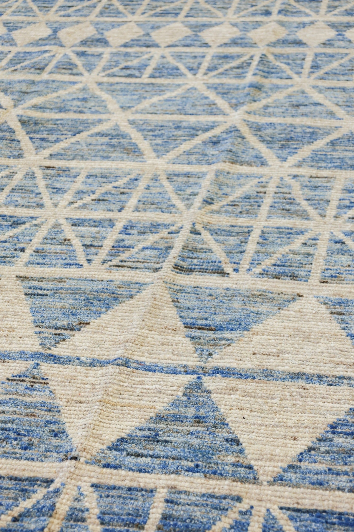 Moroccan Handwoven Tribal Rug, J80328