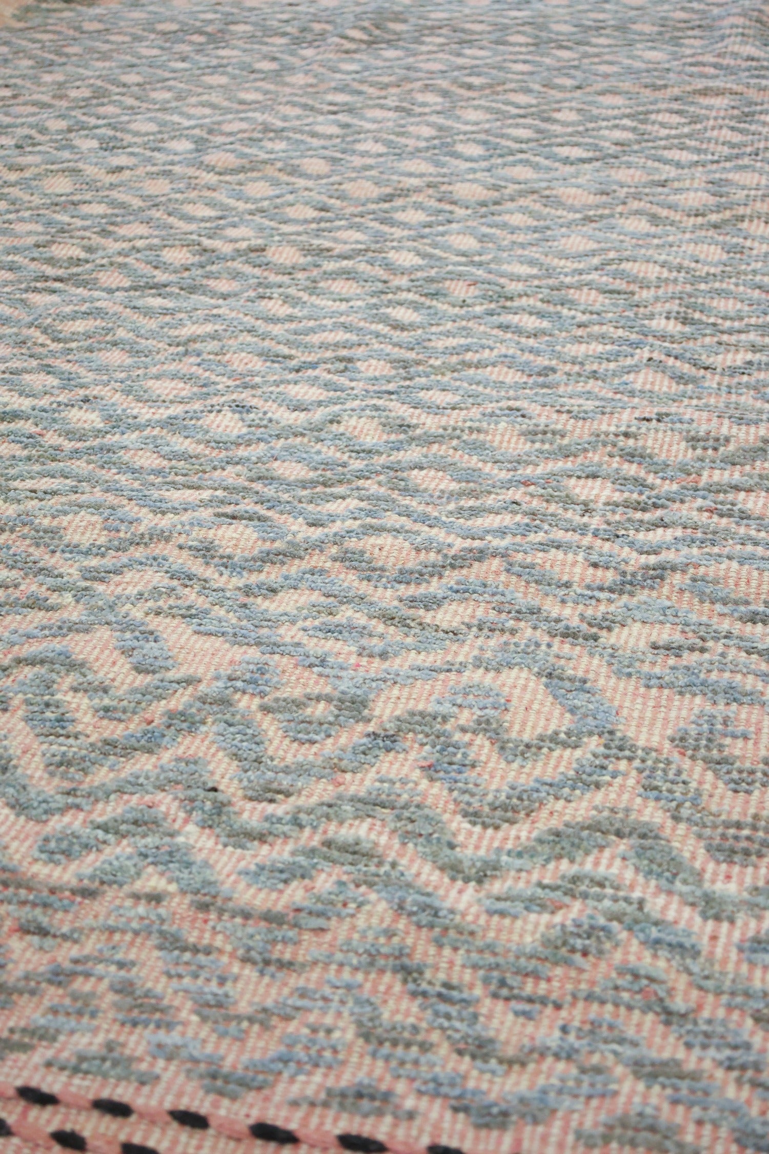 Moroccan Handwoven Tribal Rug, J70106