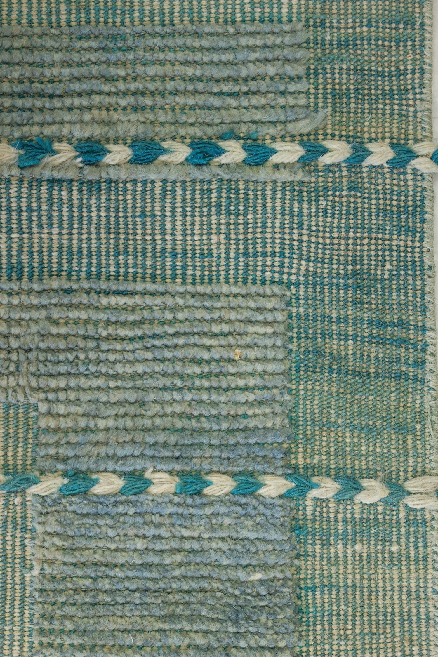 Moroccan Handwoven Tribal Rug, J72229