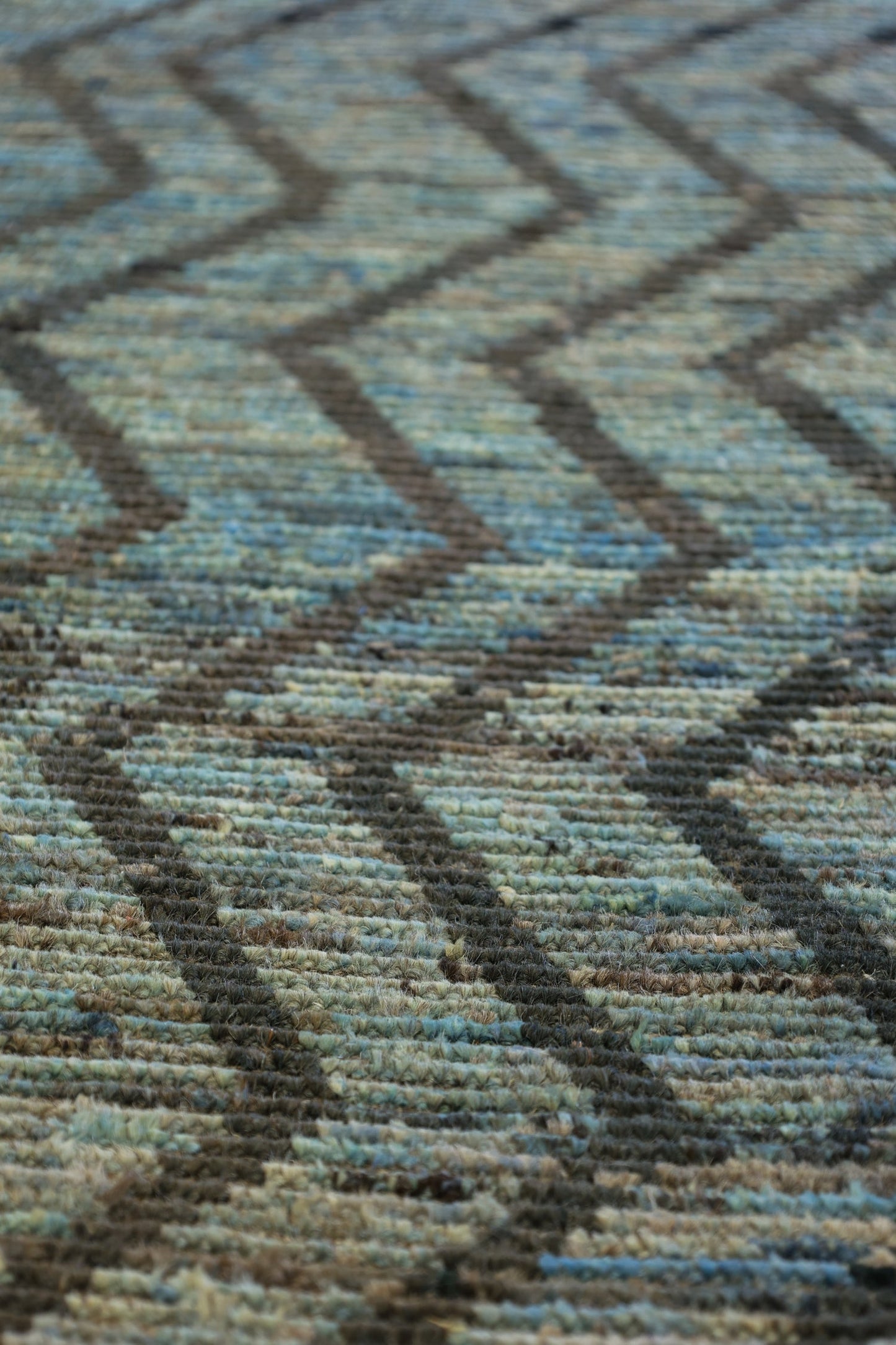 Moroccan Handwoven Tribal Rug, J80315