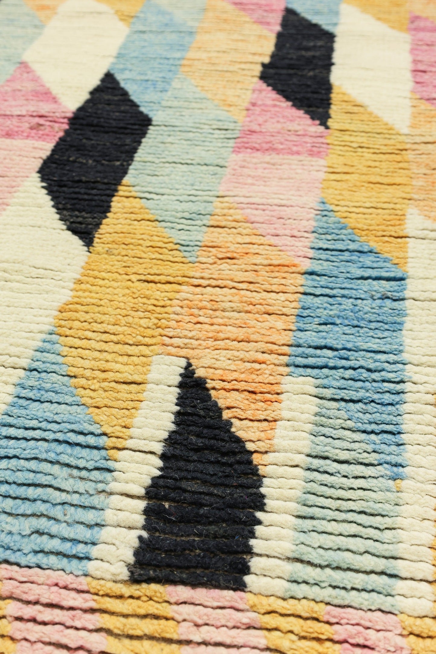 Moroccan Handwoven Tribal Rug, J80667