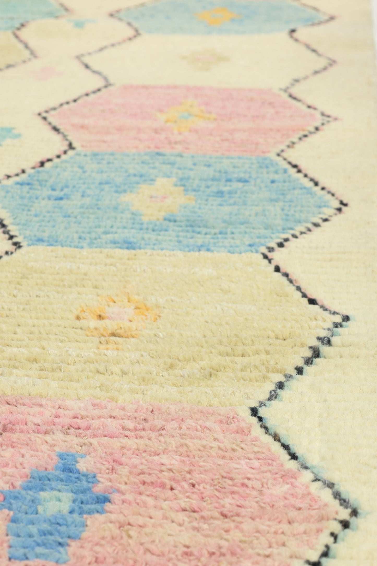 Moroccan Handwoven Tribal Rug, J80673