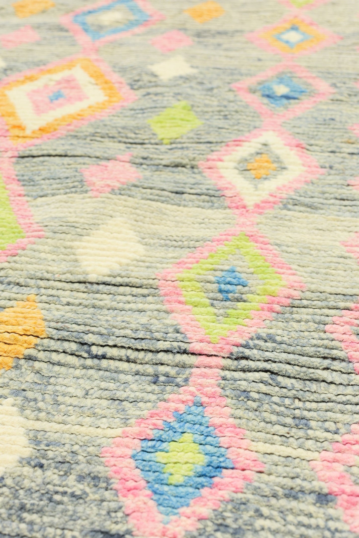Moroccan Handwoven Tribal Rug, J80678