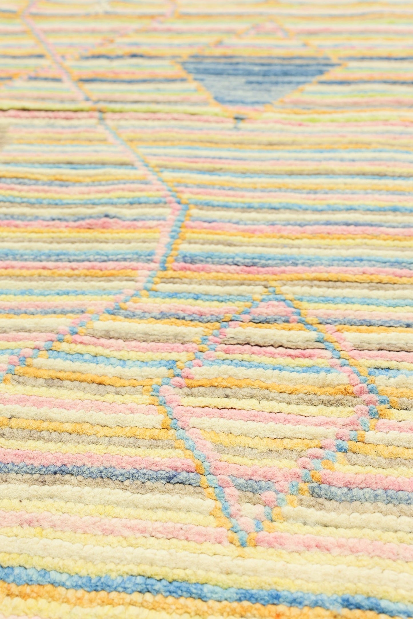 Moroccan Handwoven Tribal Rug, J80685