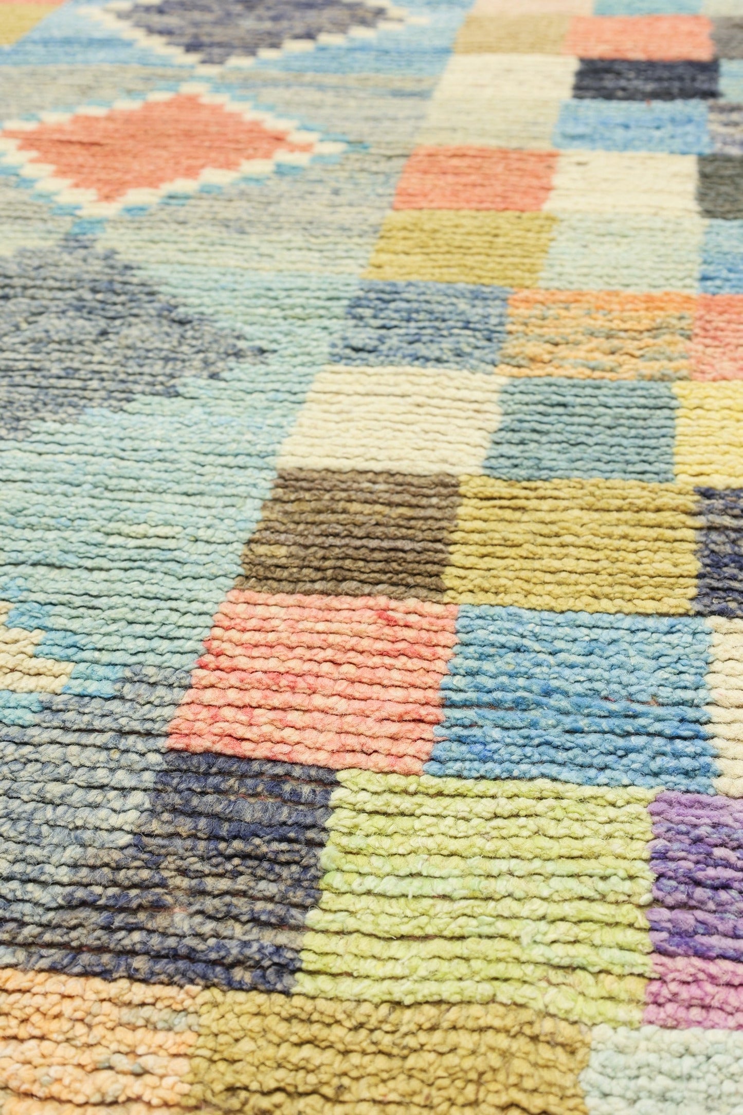Moroccan Handwoven Tribal Rug, J80687