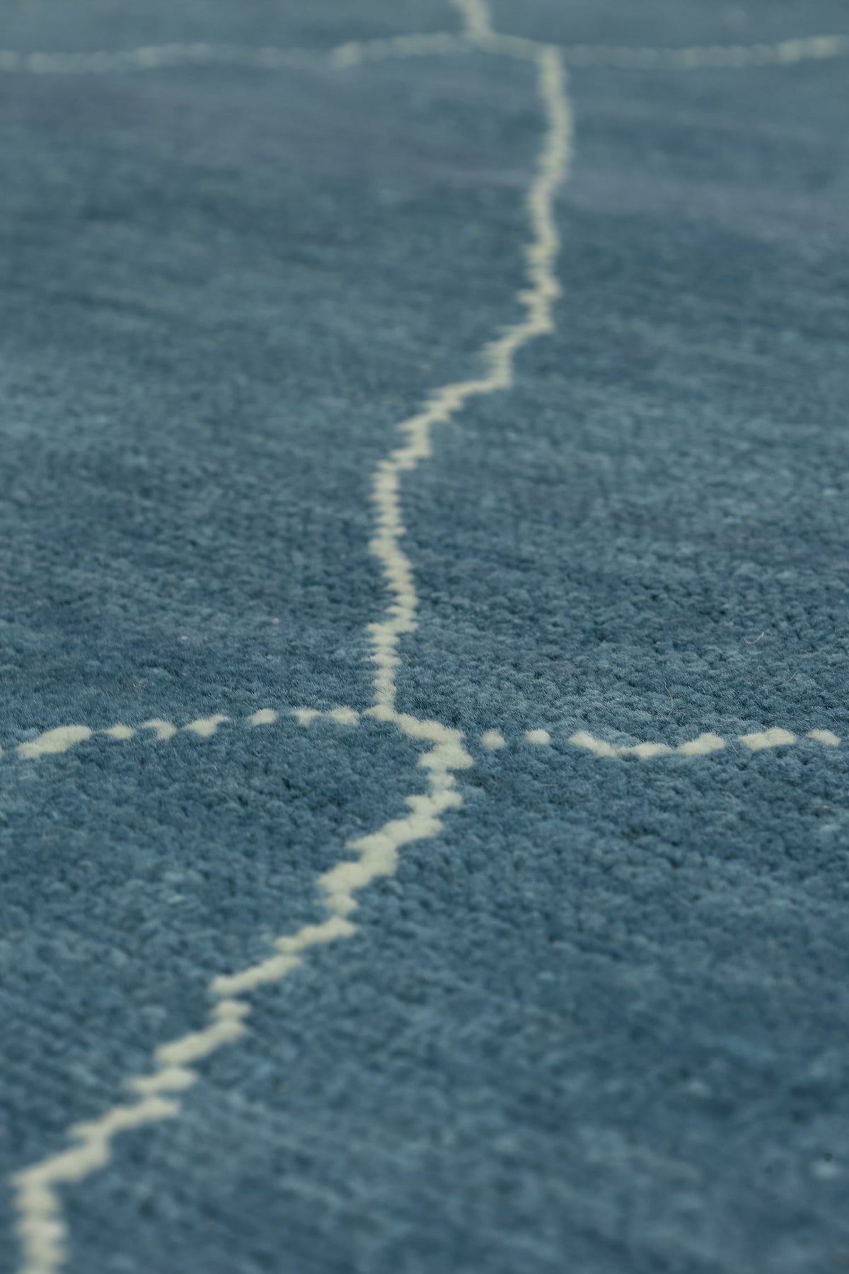 Moroccan Handwoven Tribal Rug, J80812