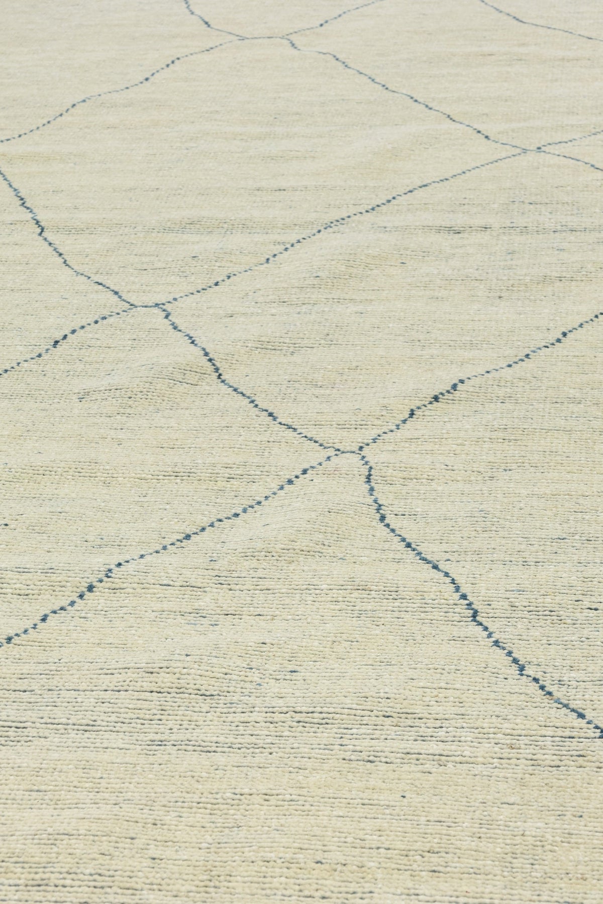 Moroccan Handwoven Tribal Rug, J80909