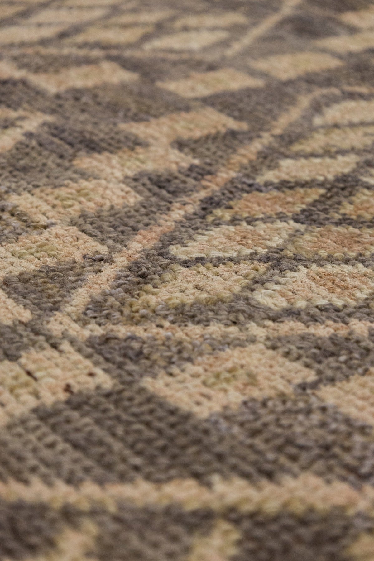 Moroccan Handwoven Tribal Rug, J88472