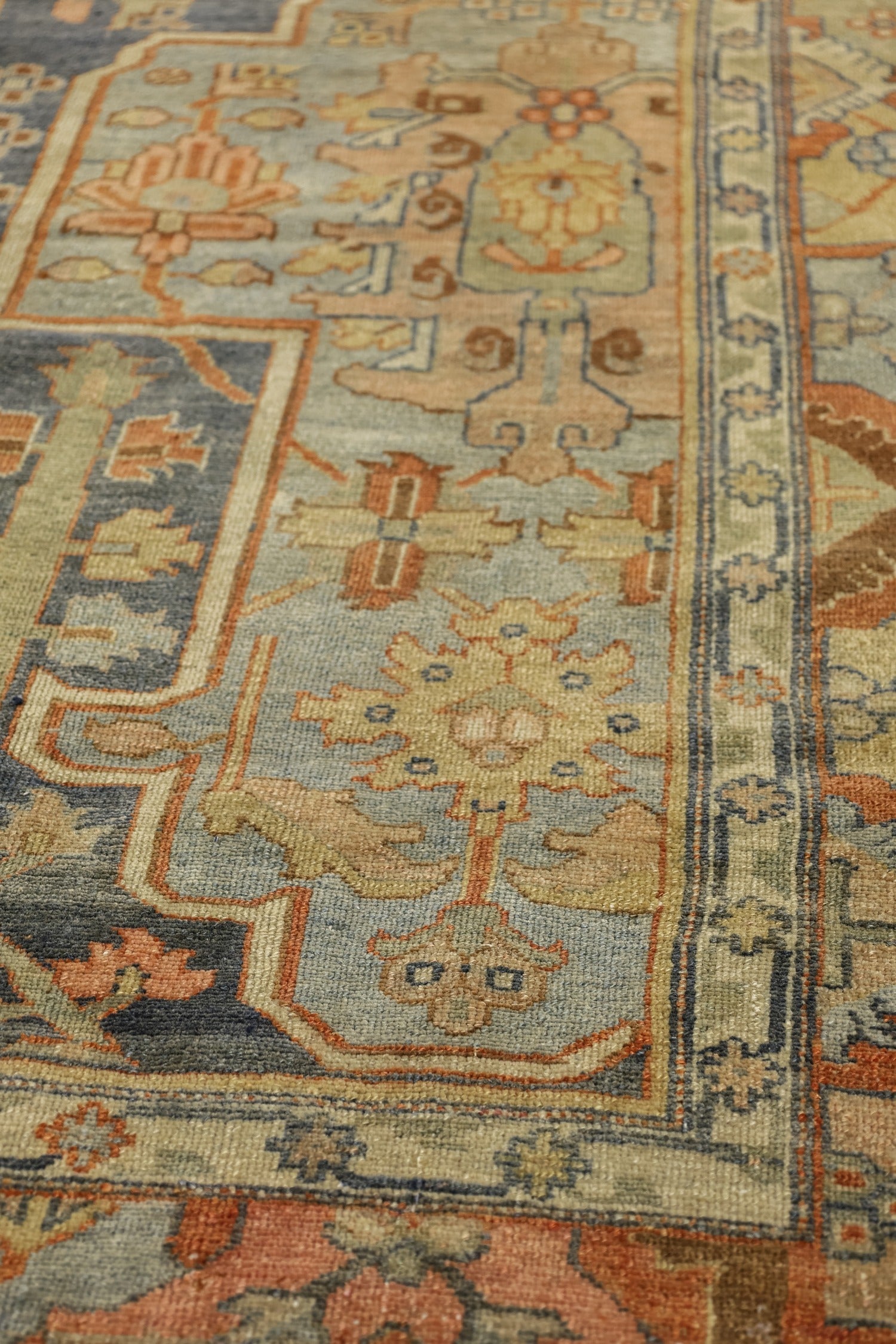 Iranian tribal rug 大判 Persian Tribal Zanjan Rug ~1960, Geometric Design | CarpetShip