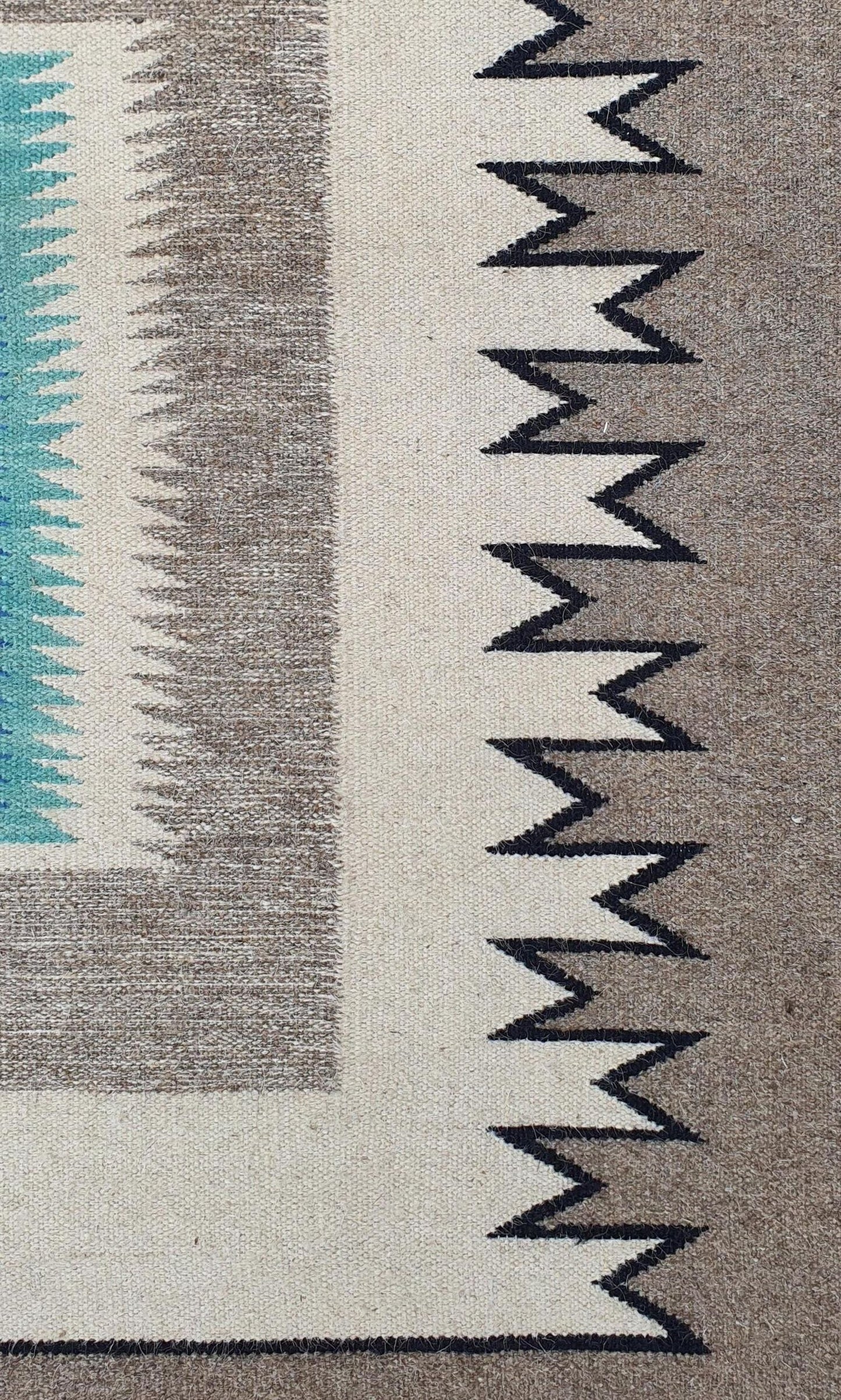 Navajo Design Tribal Rug, J80049