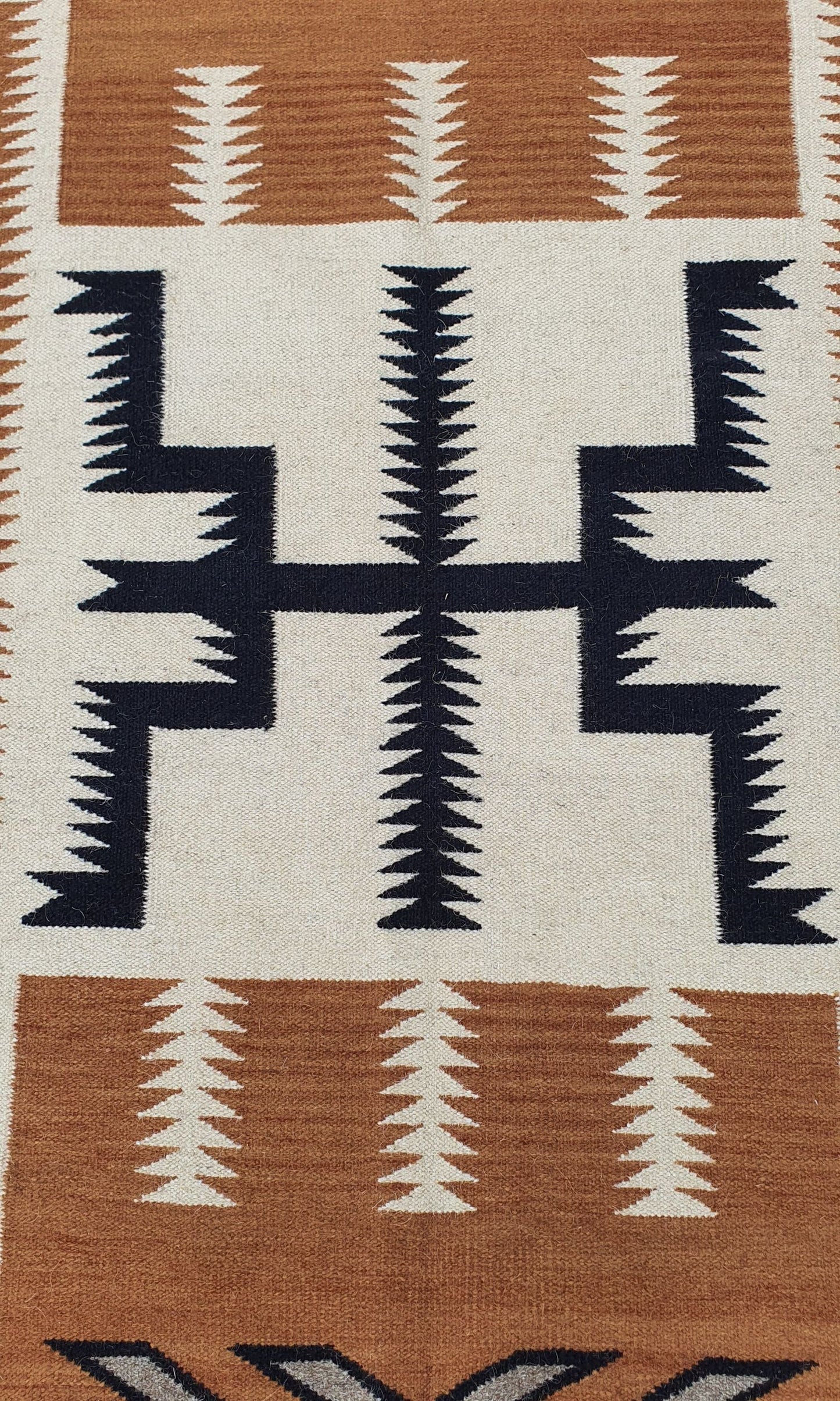 Navajo Design Tribal Rug, J80054