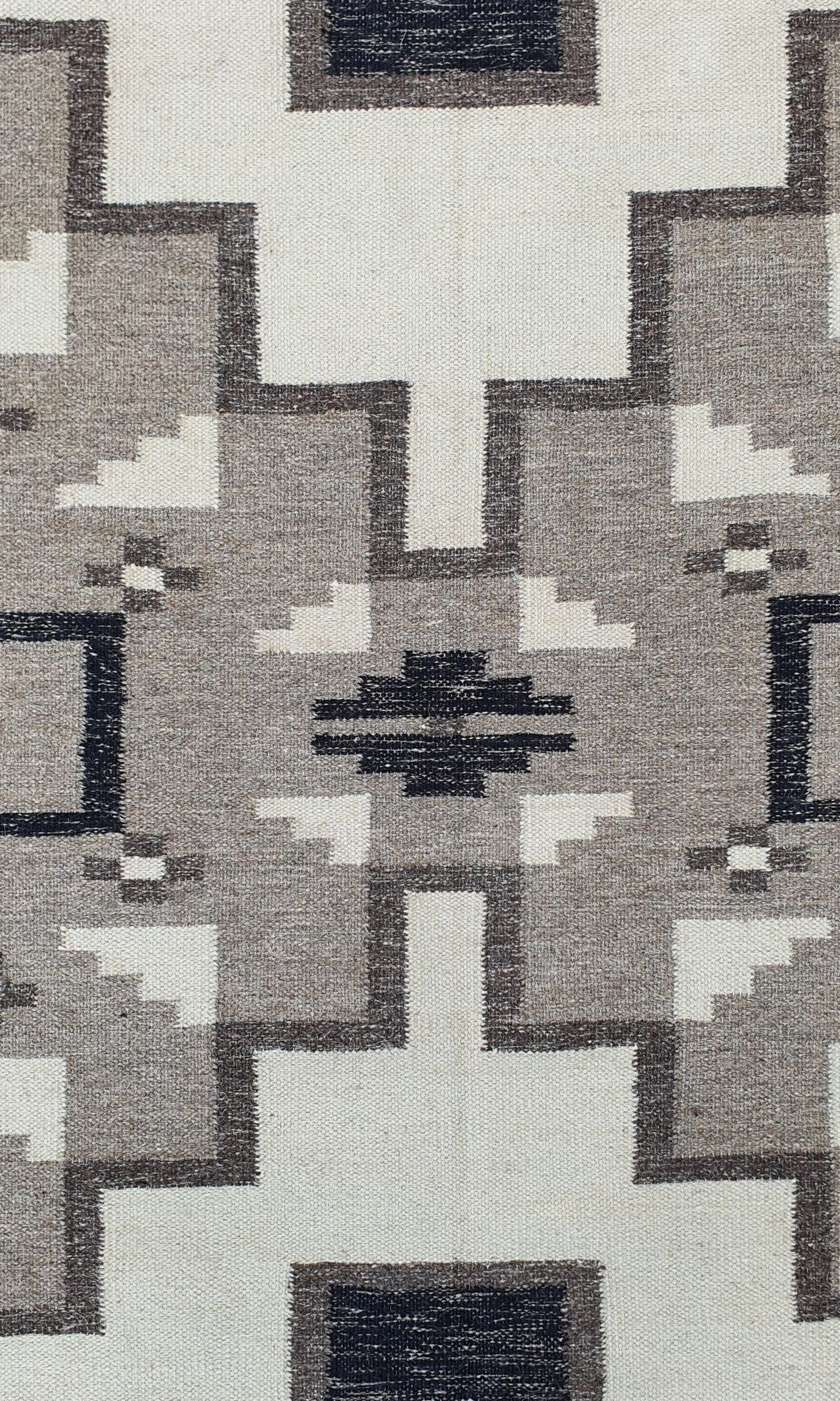 Navajo Design Tribal Rug, J80061