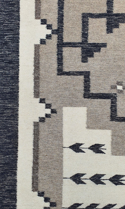 Navajo Design Tribal Rug, J80061
