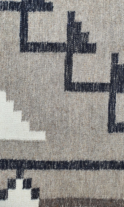Navajo Design Tribal Rug, J80061