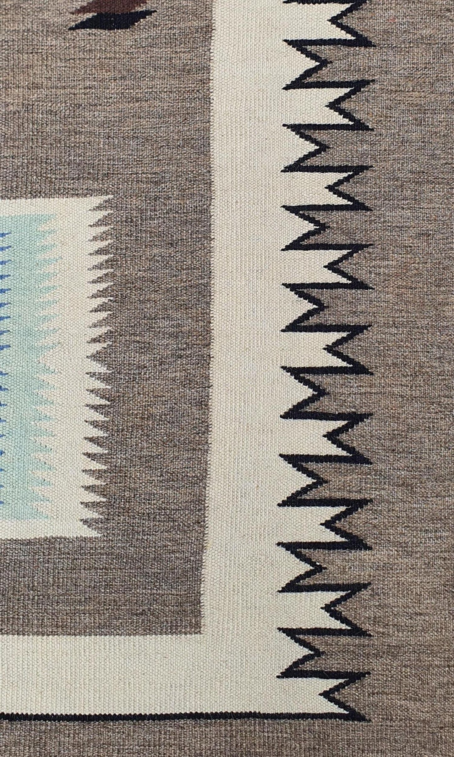 Navajo Design Tribal Rug, J80063