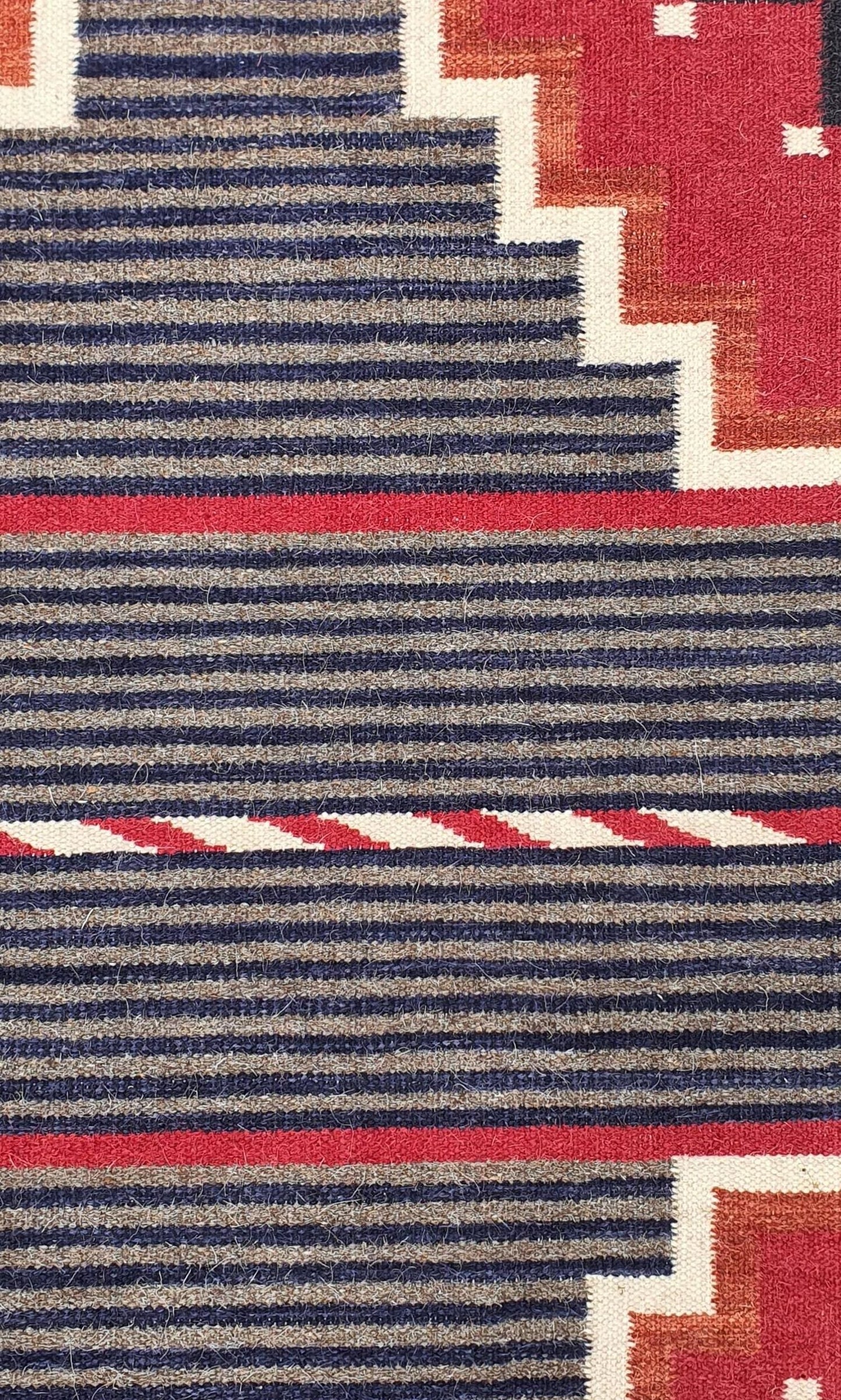Navajo Design Tribal Rug, J80075