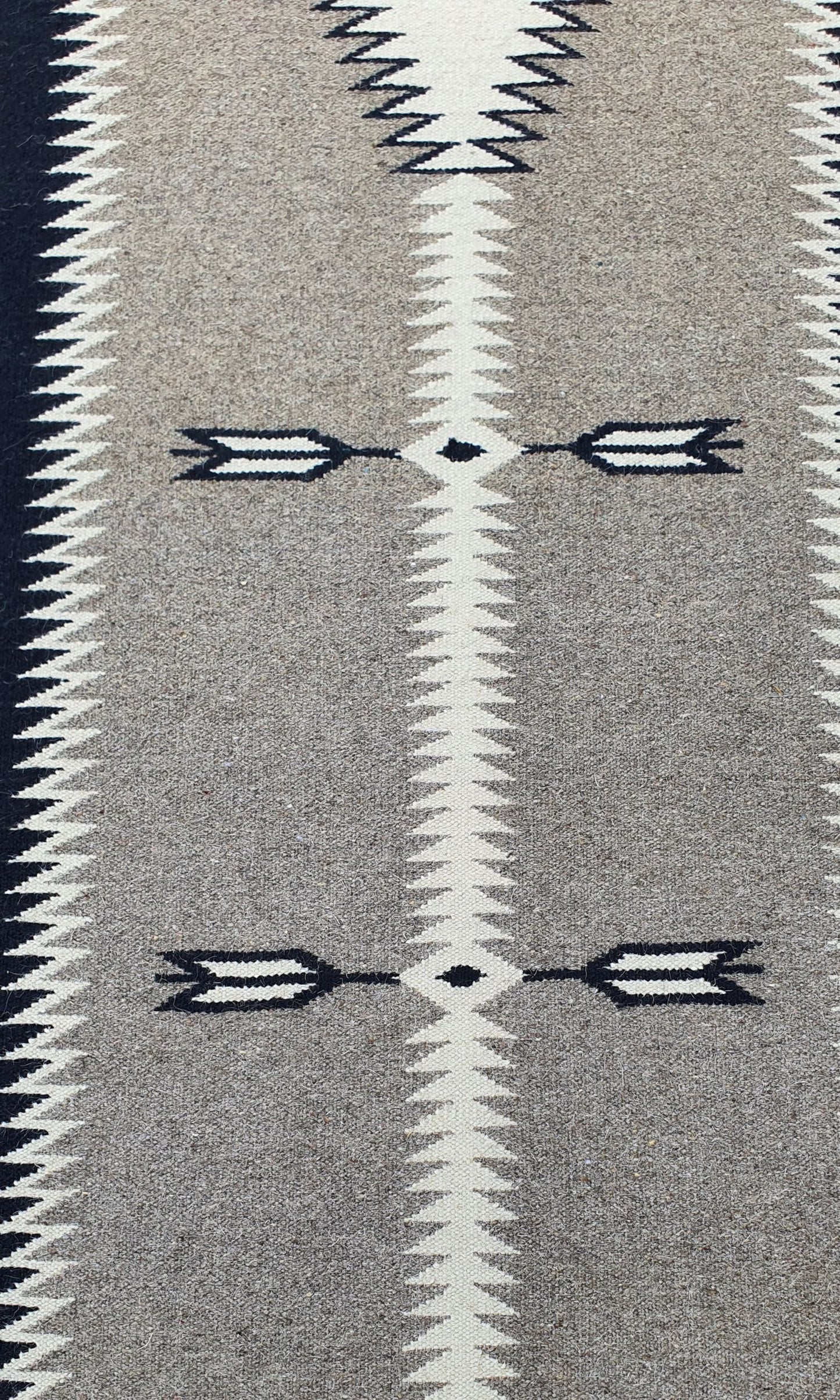 Navajo Design Tribal Rug, J80091