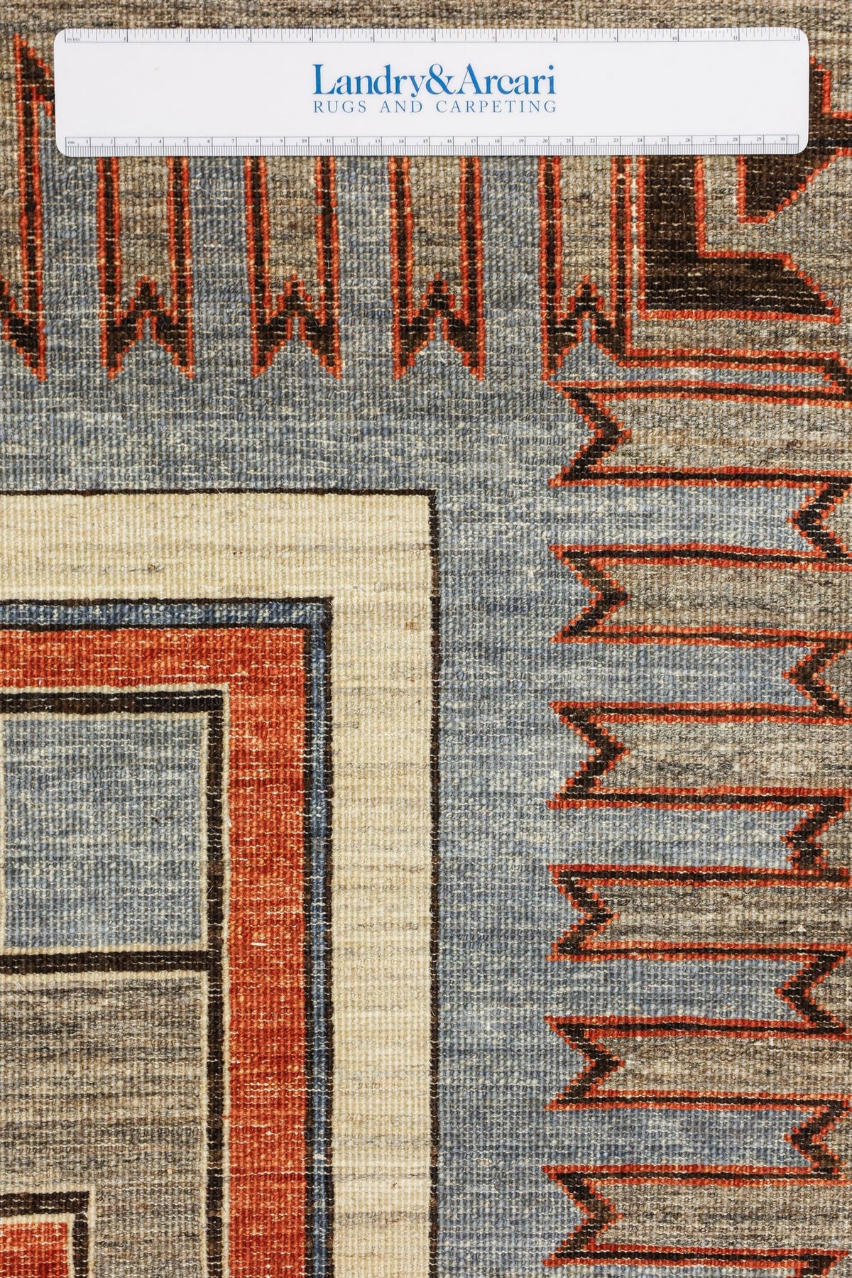Navajo Handwoven Tribal Rug, J81028