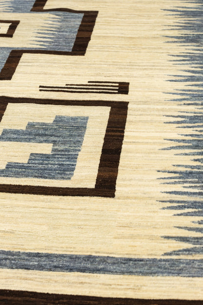 Navajo Handwoven Tribal Rug, J81029