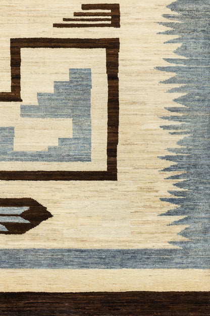Navajo Handwoven Tribal Rug, J81029