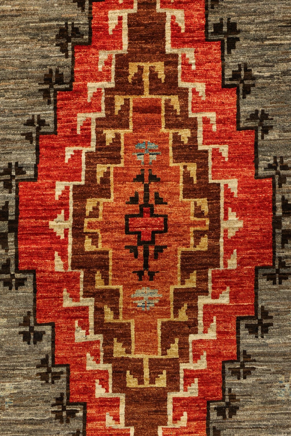 Navajo Handwoven Tribal Rug, J81033