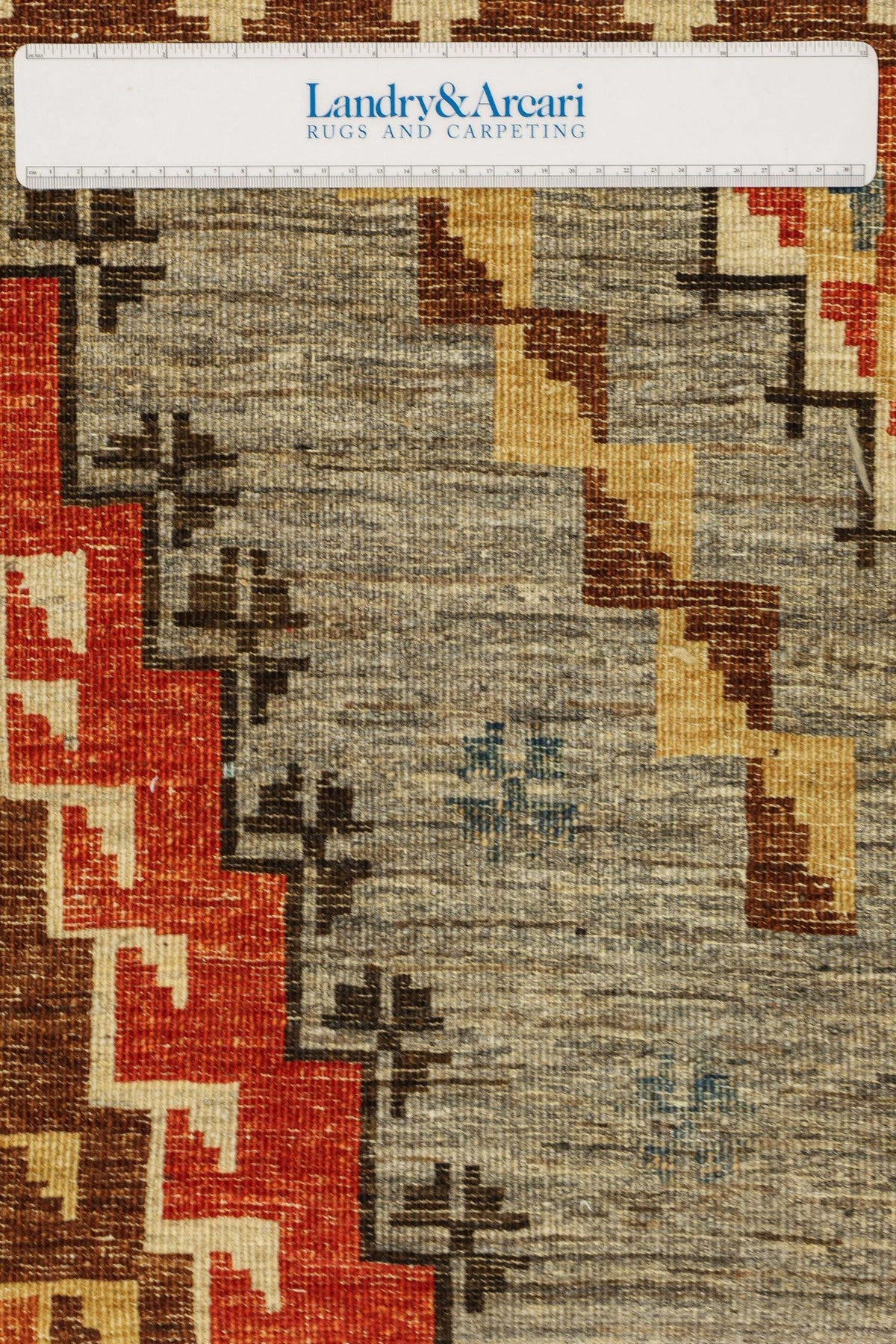 Navajo Handwoven Tribal Rug, J81033