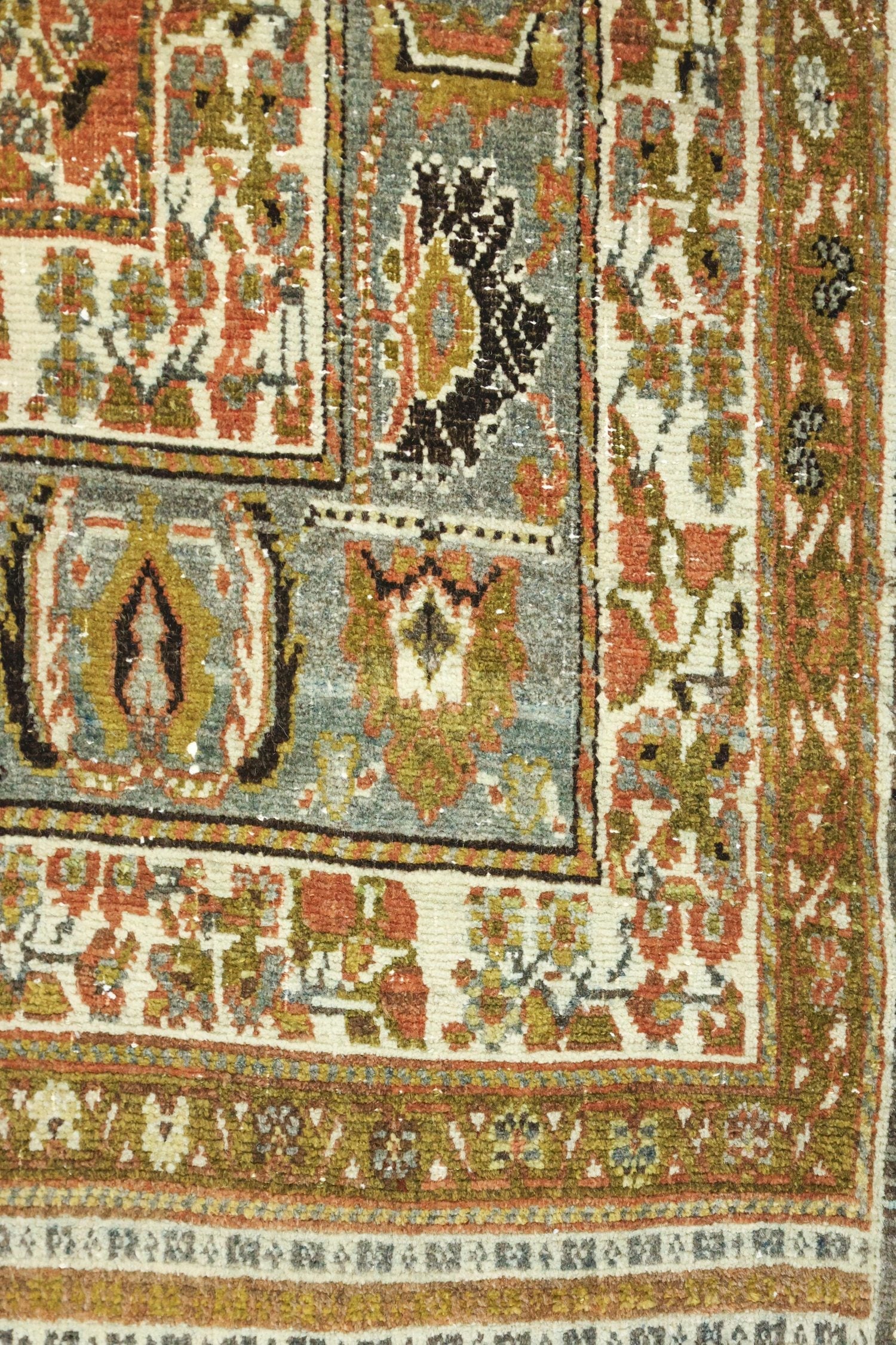 Vintage Qashqai Handwoven Tribal Rug, J69214