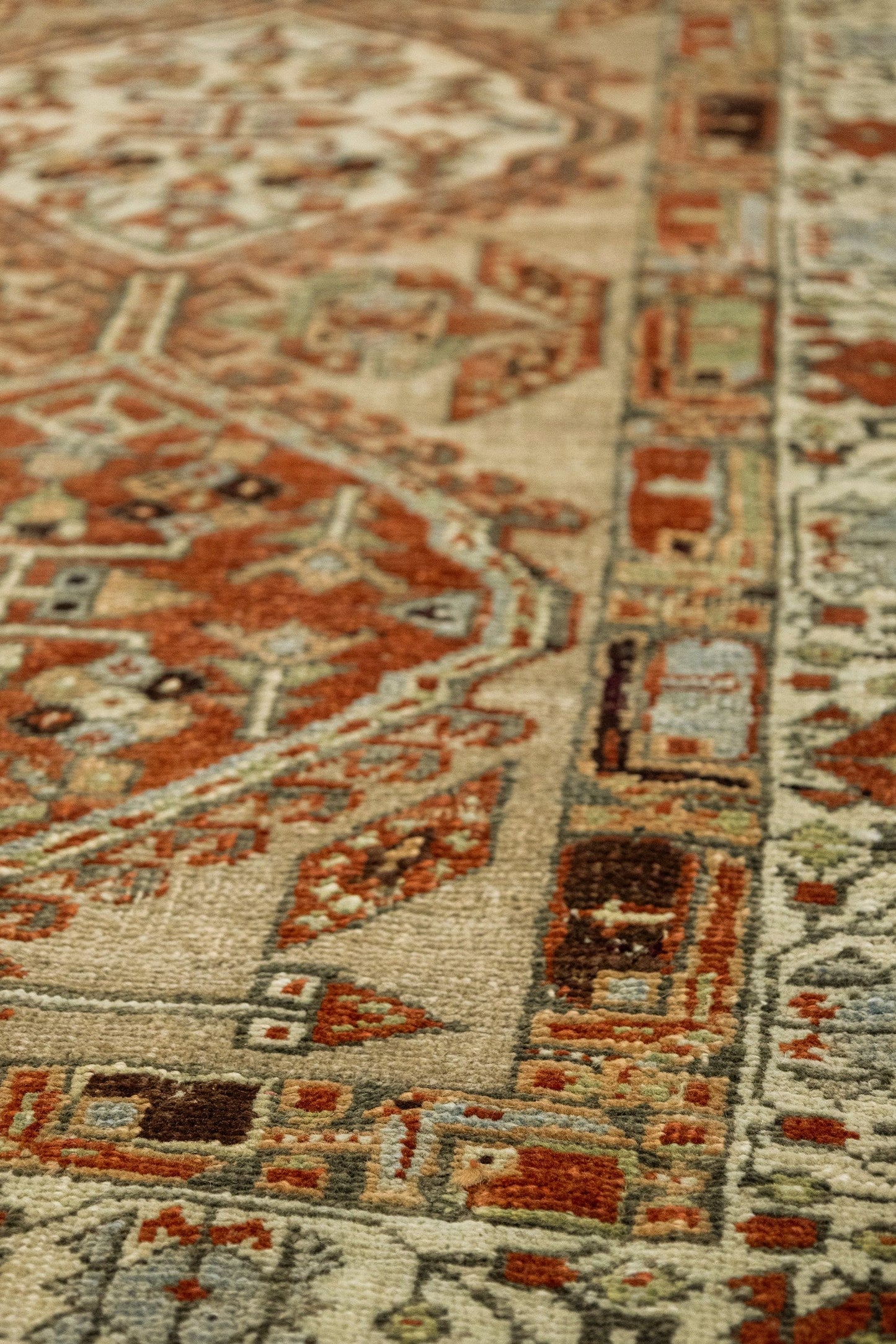 Vintage Serab Handwoven Tribal Rug, J86315