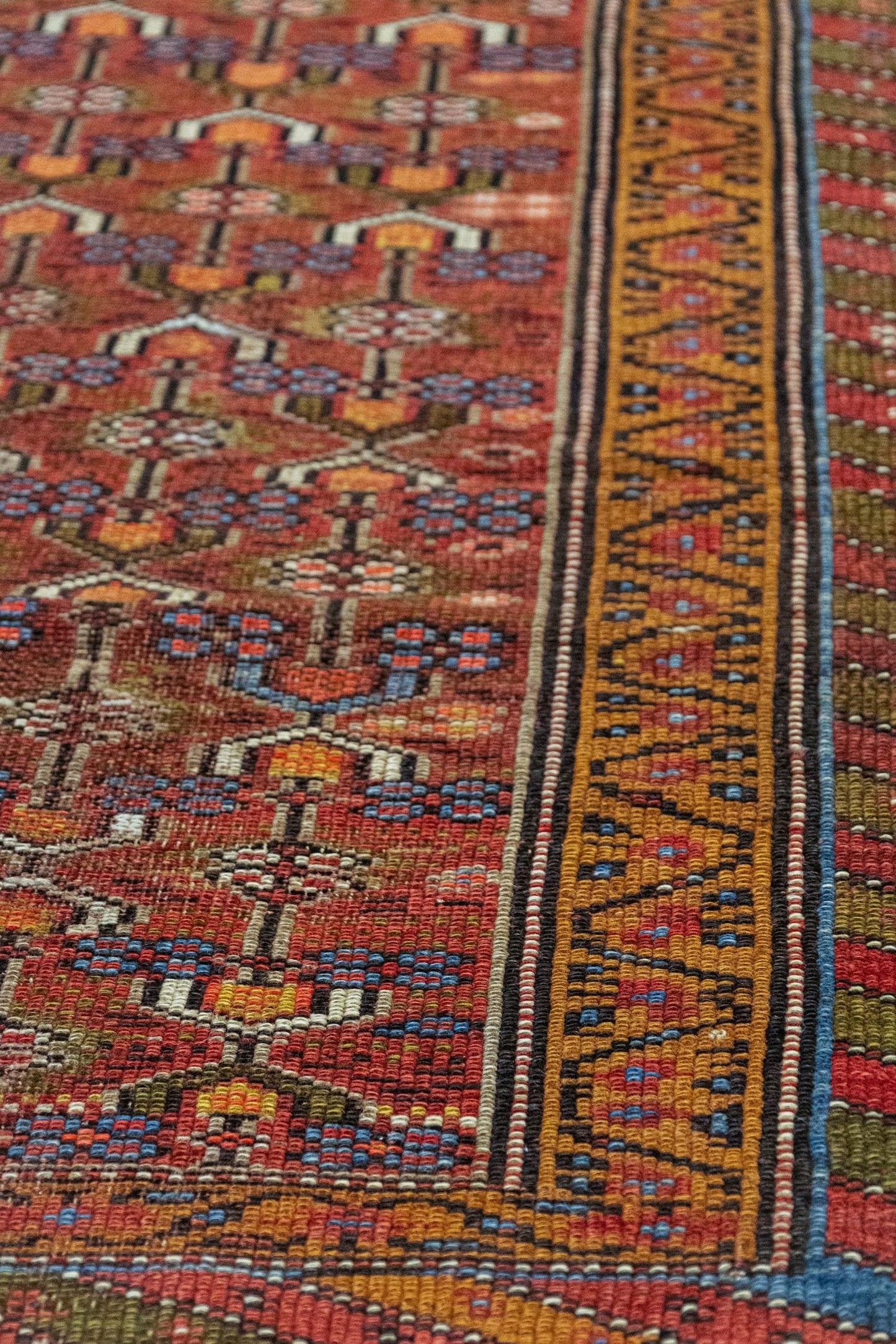 Antique Serab Handwoven Tribal Rug, J87201