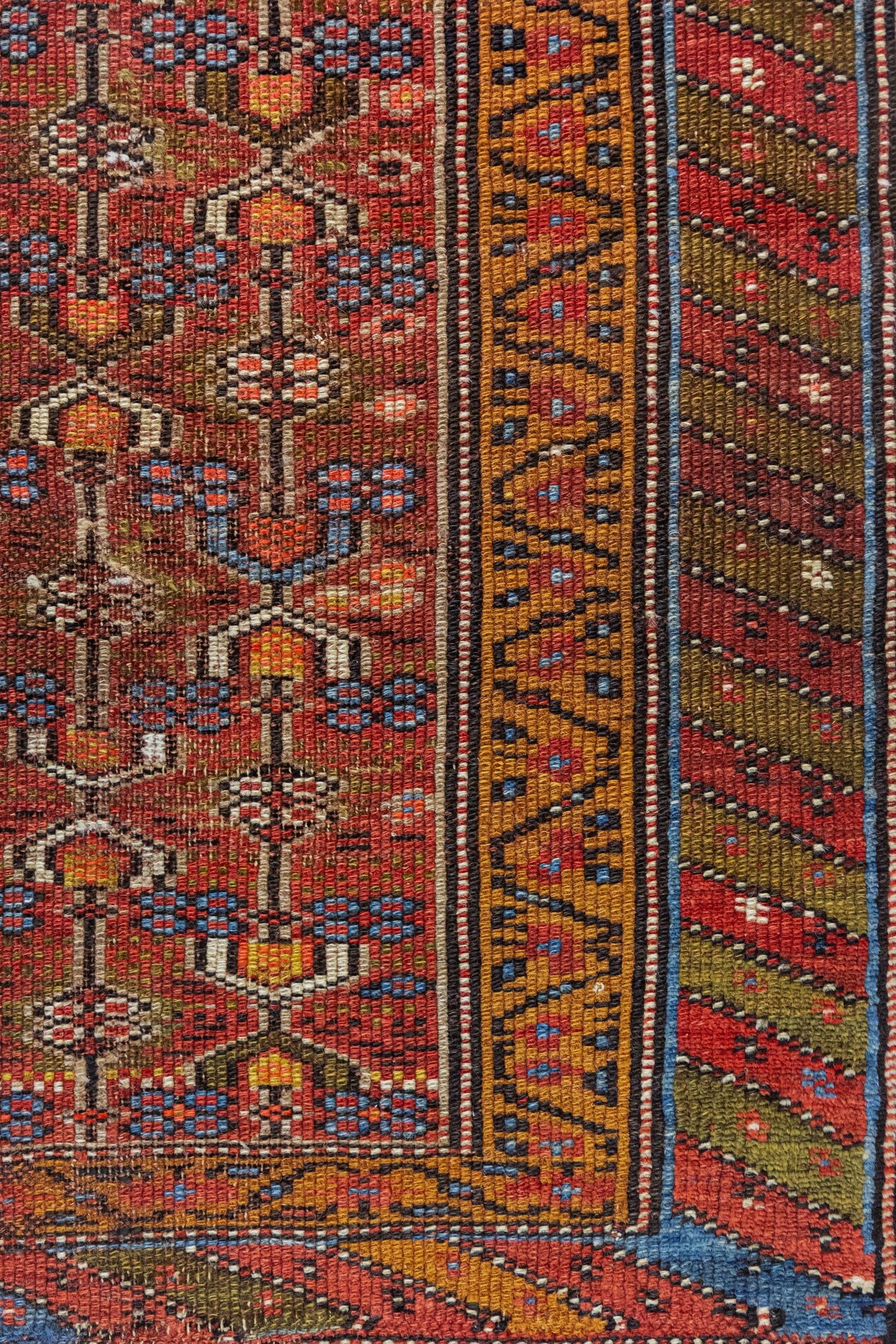 Antique Serab Handwoven Tribal Rug, J87201