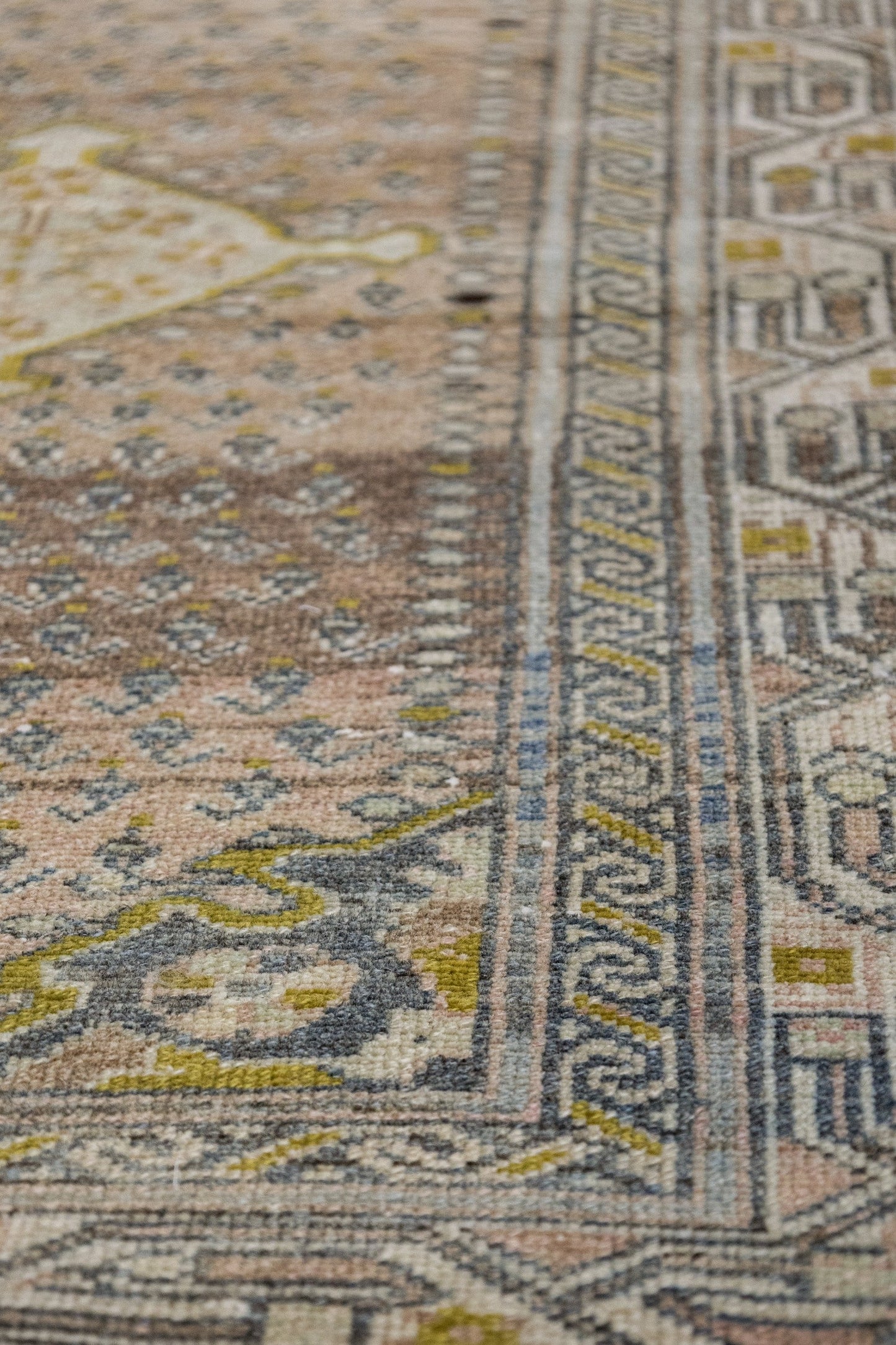 Vintage Seraband Handwoven Tribal Rug, J89139