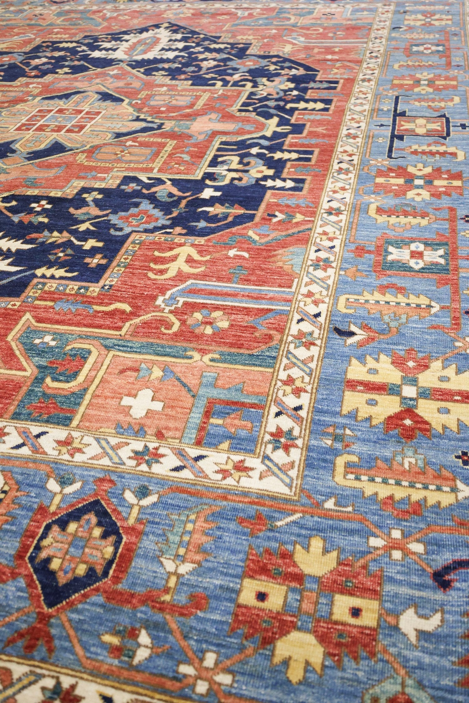 Serapi Handwoven Tribal Rug, J70513
