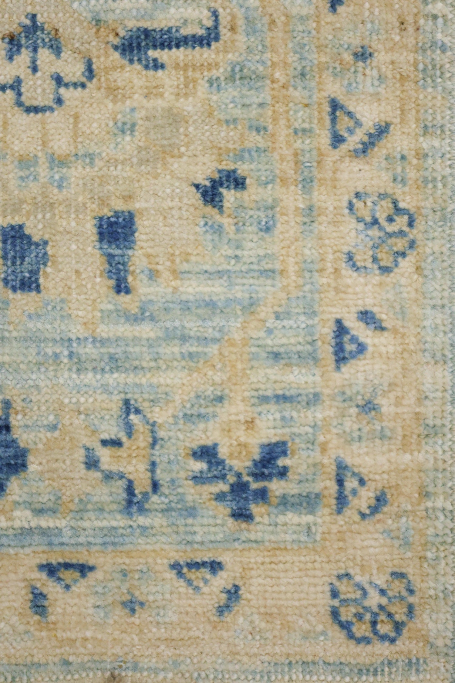 Serapi Handwoven Tribal Rug, J70546