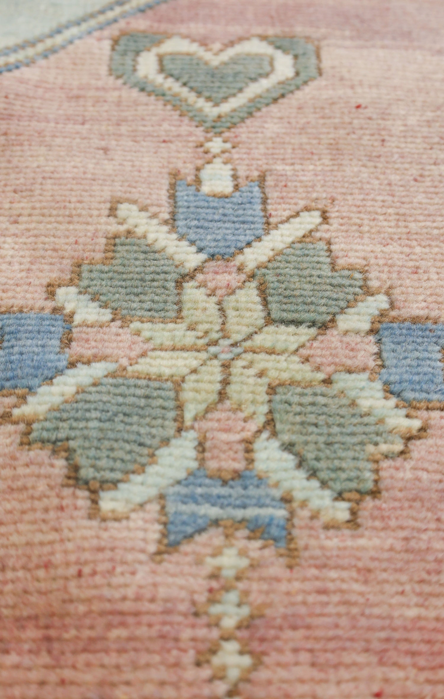 Vintage Serapi Handwoven Tribal Rug, J72402