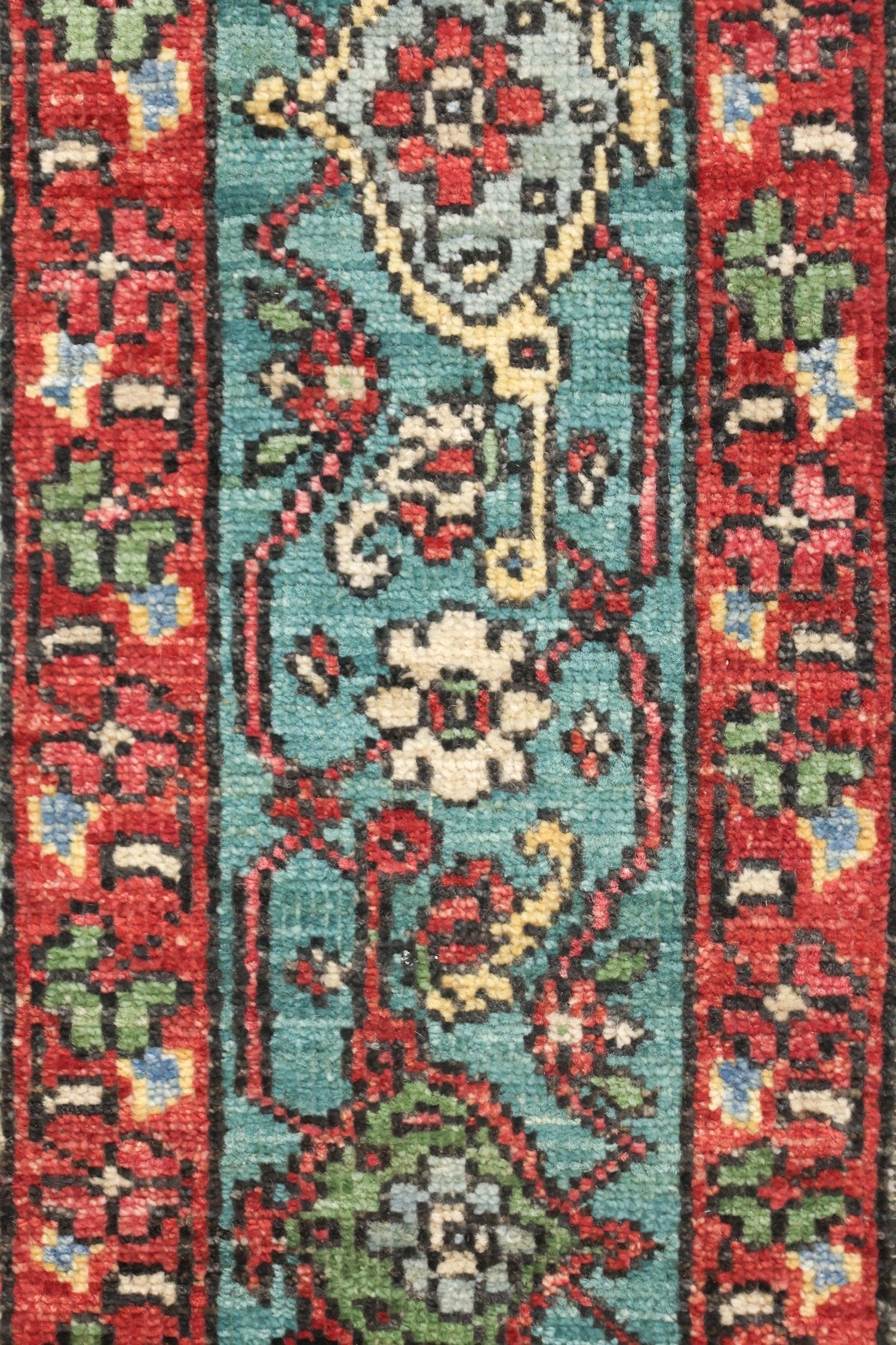 Serapi Handwoven Tribal Rug, J76983