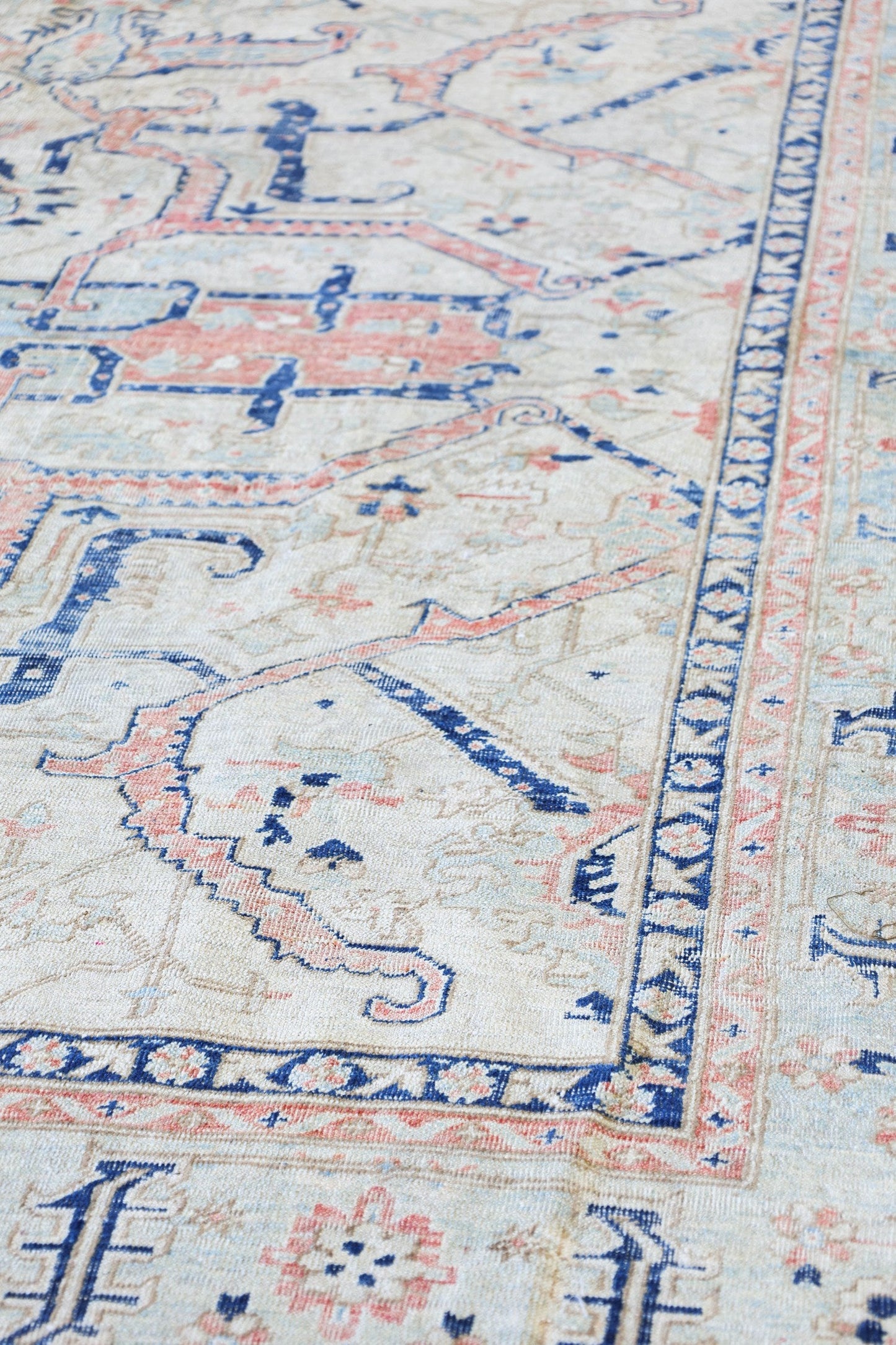 Vintage Serapi Handwoven Tribal Rug, J79430