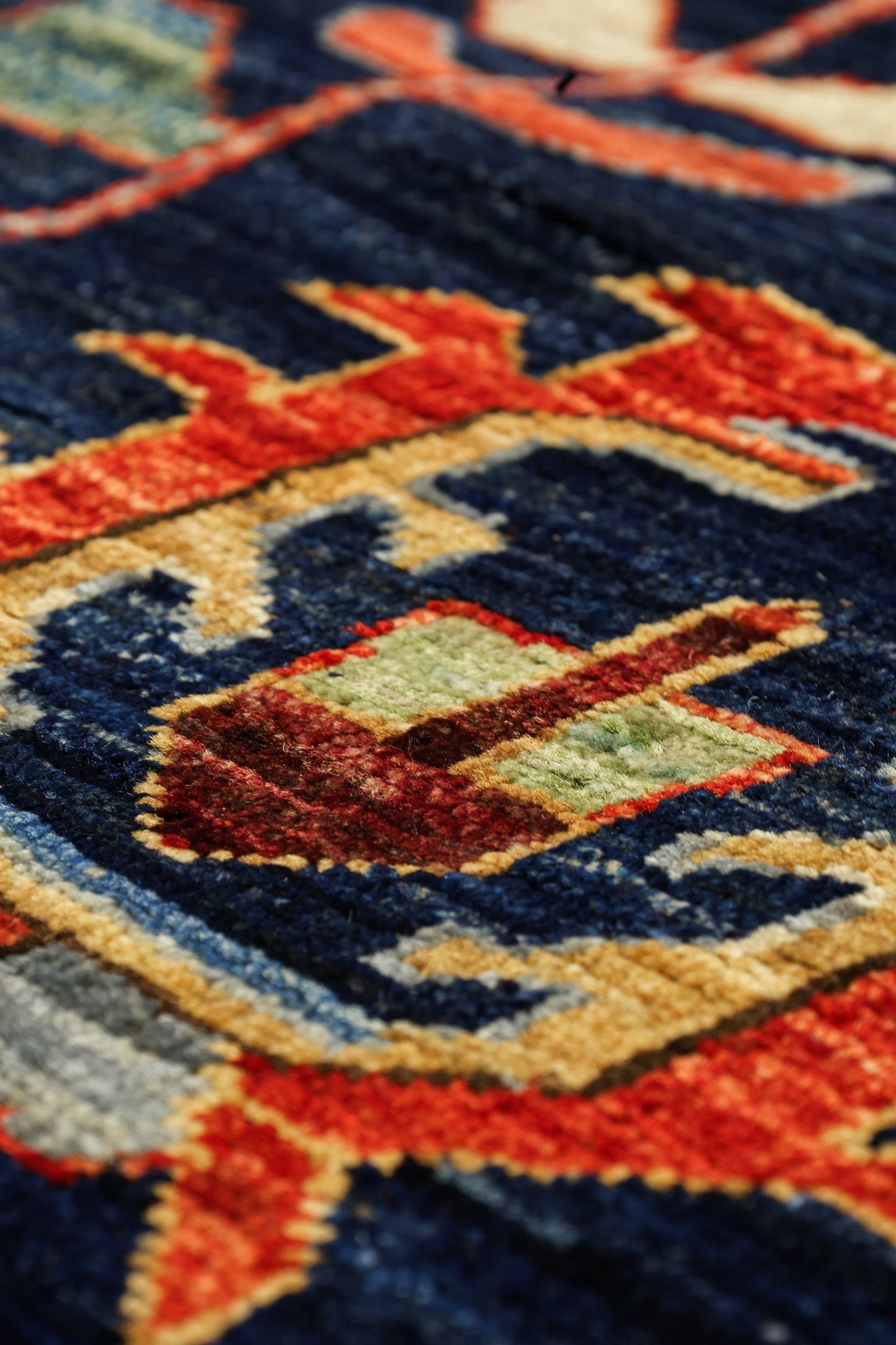 Serapi Handwoven Tribal Rug, J81040