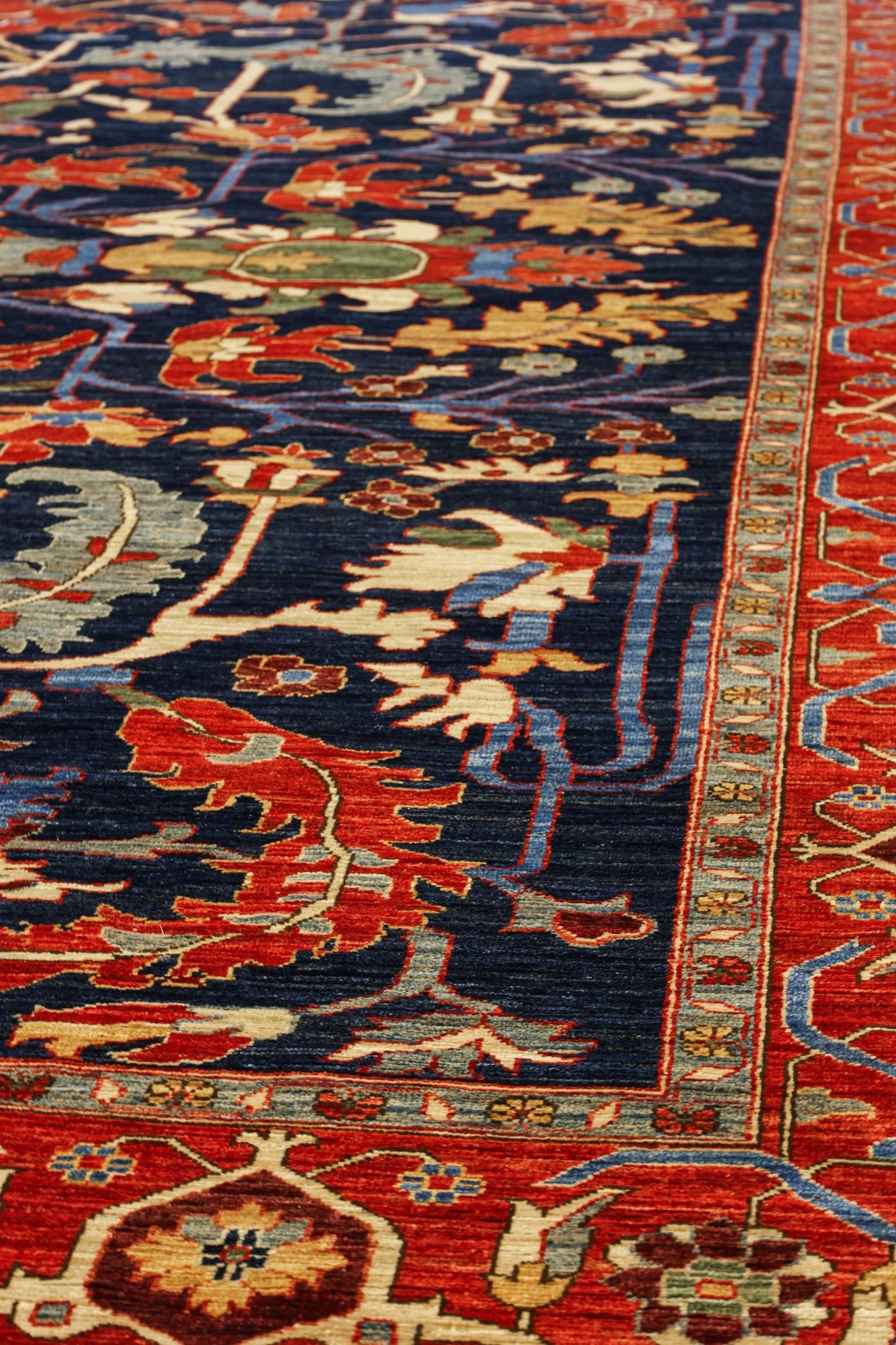 Serapi Handwoven Tribal Rug, J81065