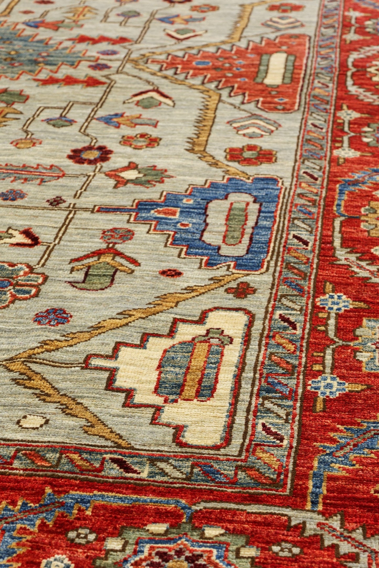 Serapi Handwoven Tribal Rug, J81072