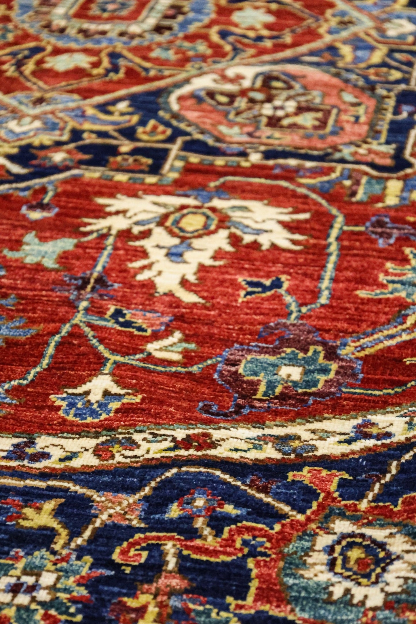 Serapi Handwoven Tribal Rug, J81372